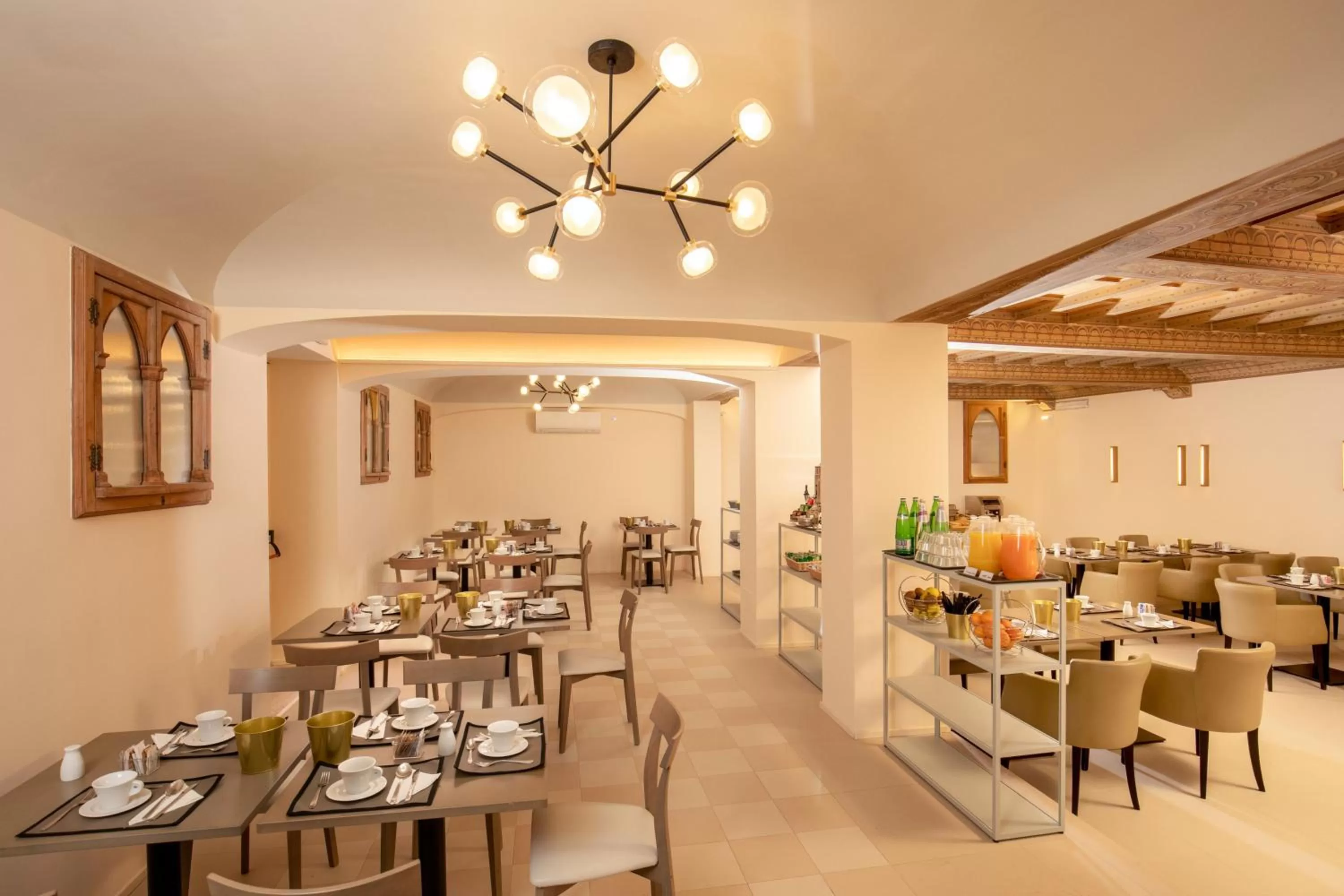 Buffet breakfast in Hotel Colosseum