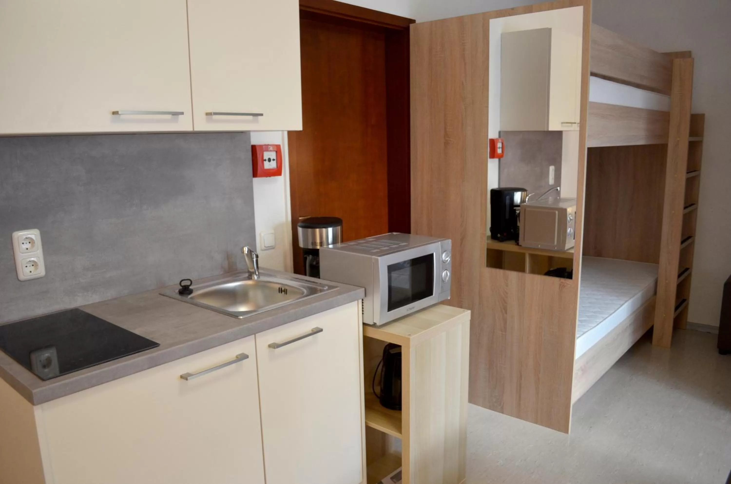 Kitchen or kitchenette in Hana Aparthotel