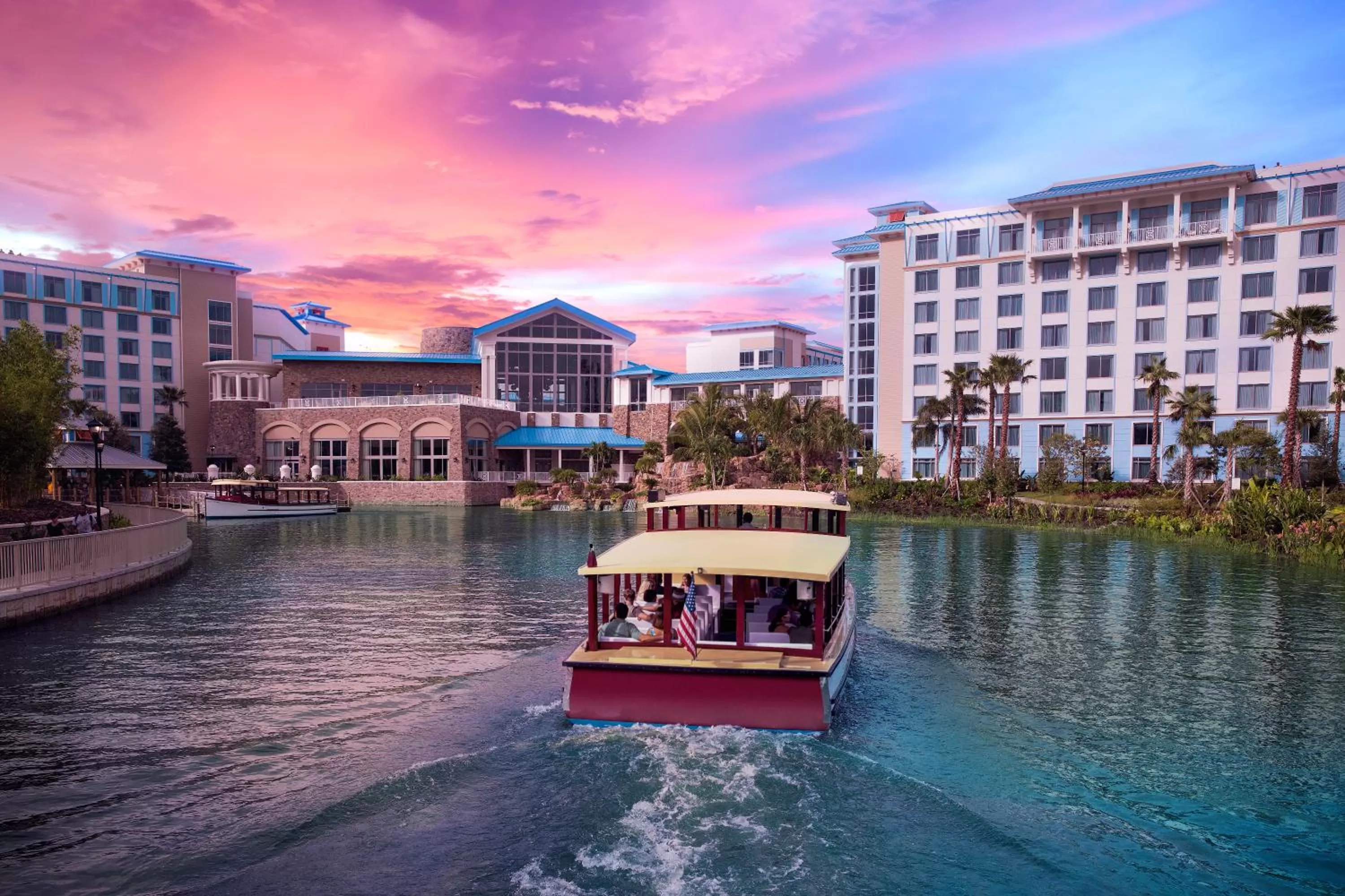 Property building in Universal's Loews Sapphire Falls Resort