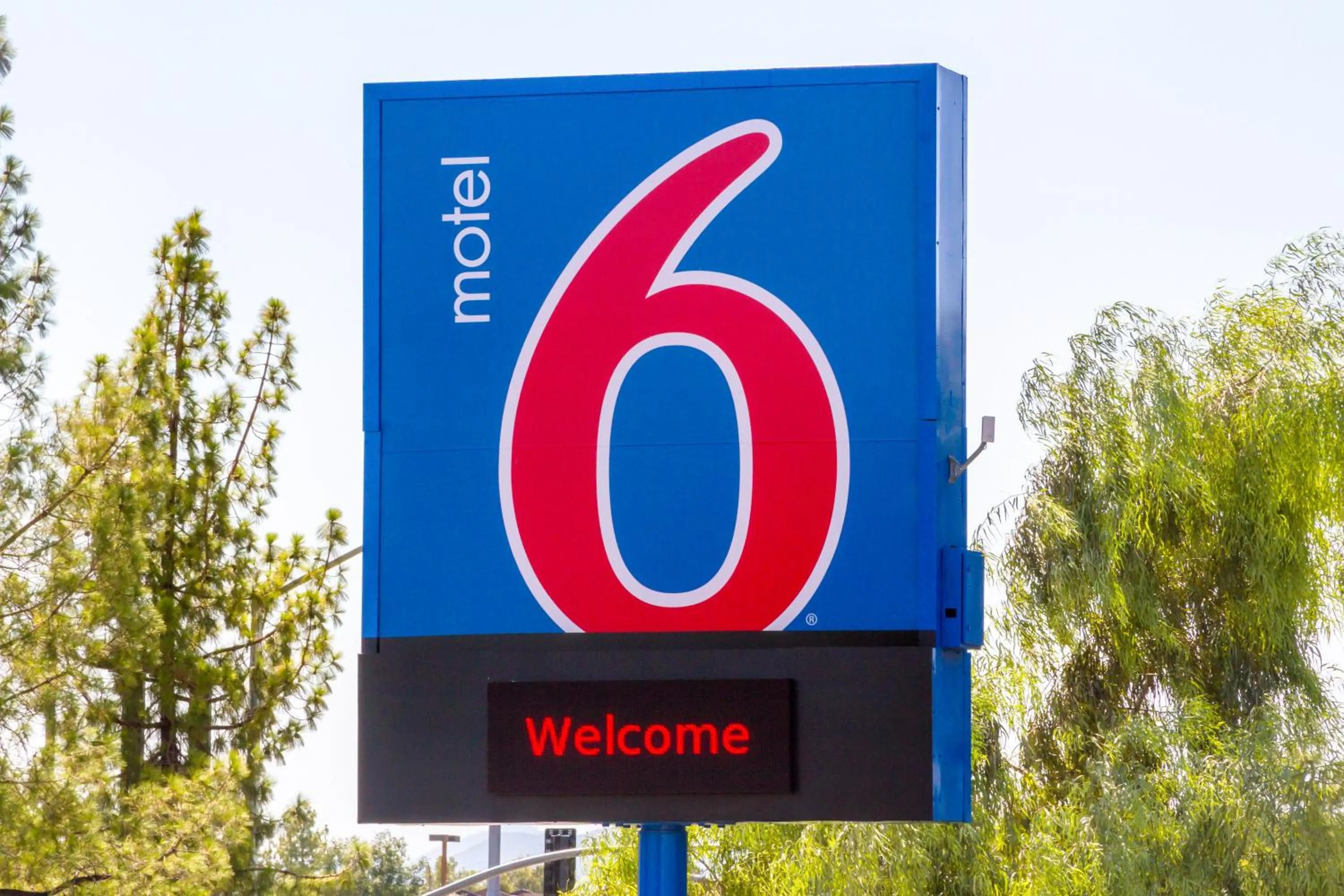 Property logo or sign in Motel 6 Mesa North