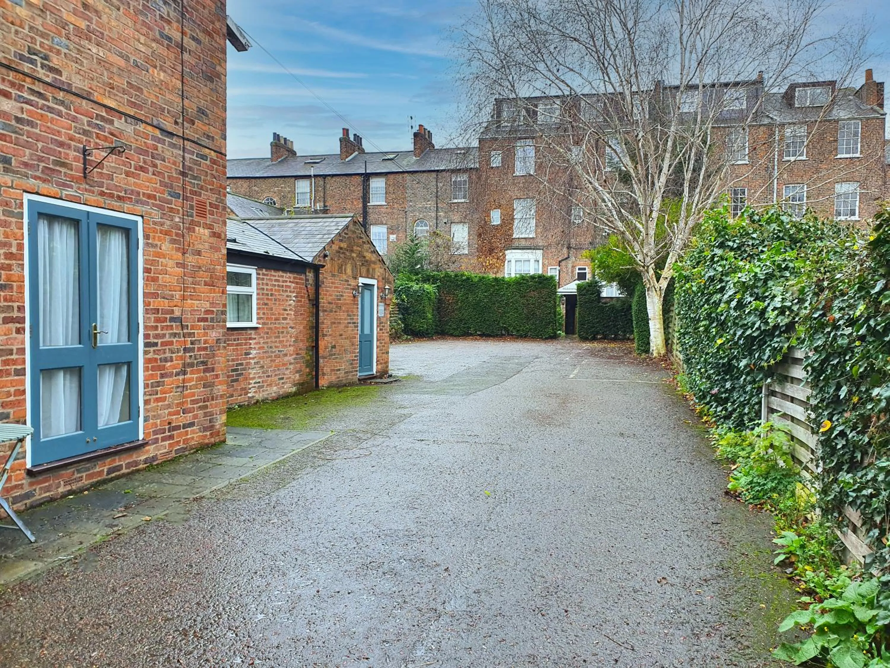 Property building in Holmwood House Guest Accommodation