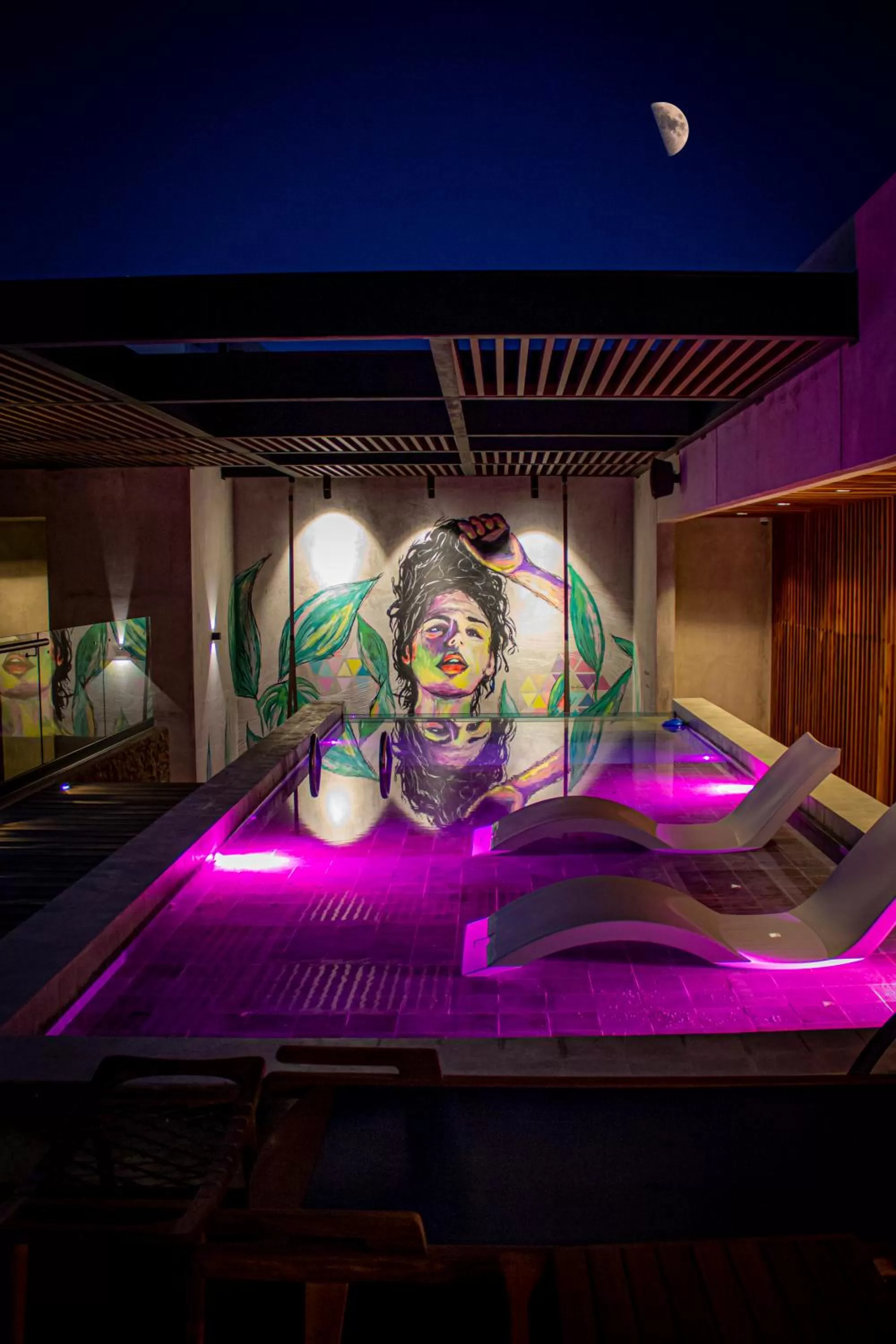 Swimming pool in Diez Diez Collection