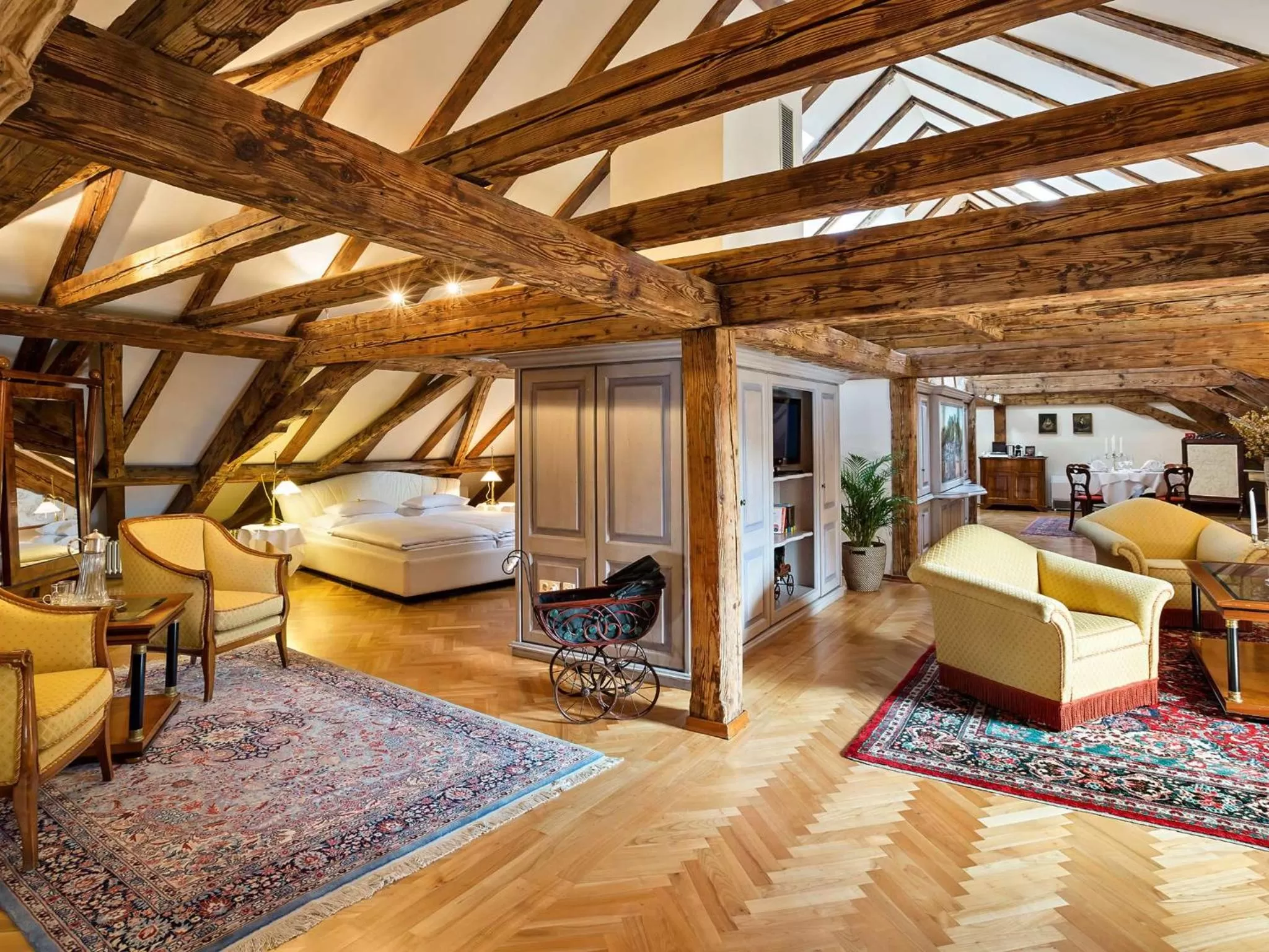 Photo of the whole room, Bed in Radisson Blu Hotel Altstadt