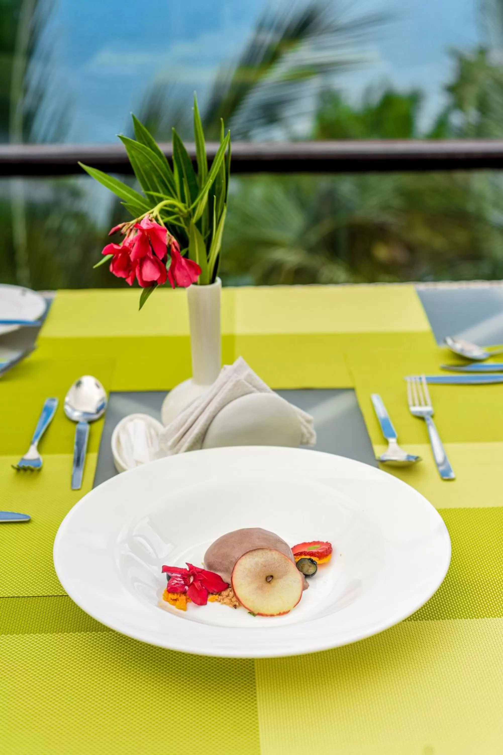 Food in CityBlue Creekside Hotel & Suites