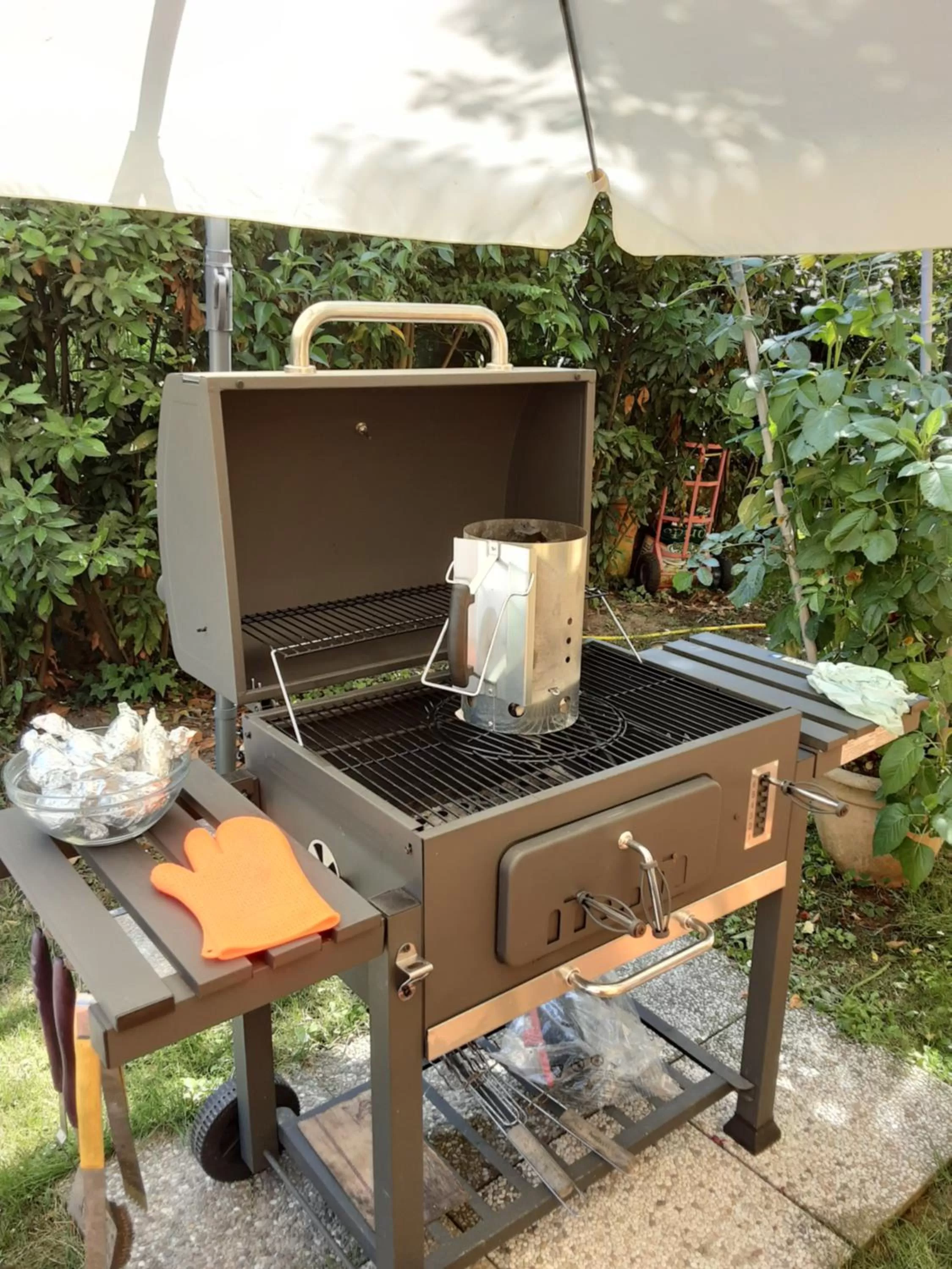 BBQ facilities in B&b Villa C'era Una Volta