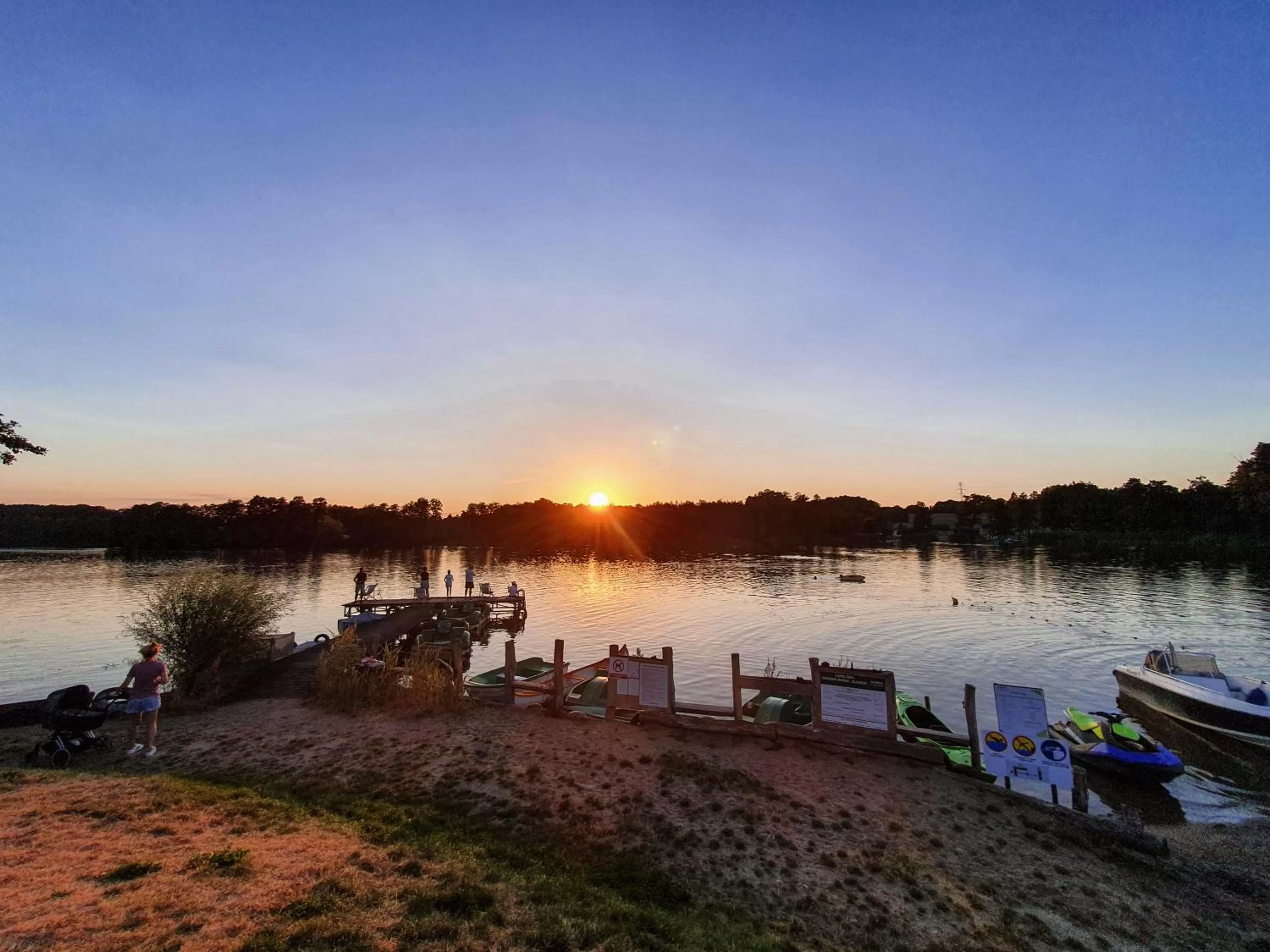 Lake view in Olandia