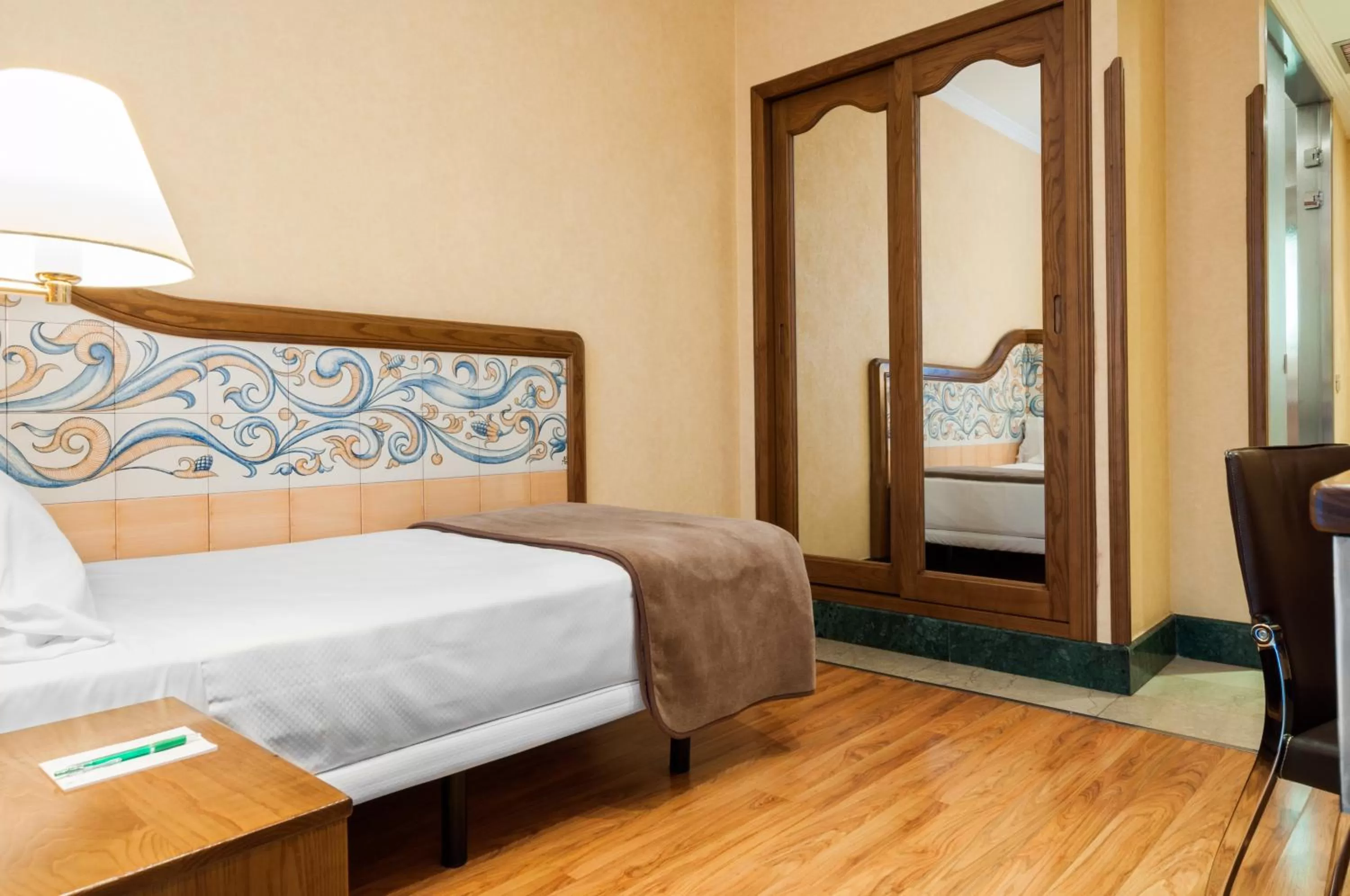 Photo of the whole room, Bed in Hotel Julia