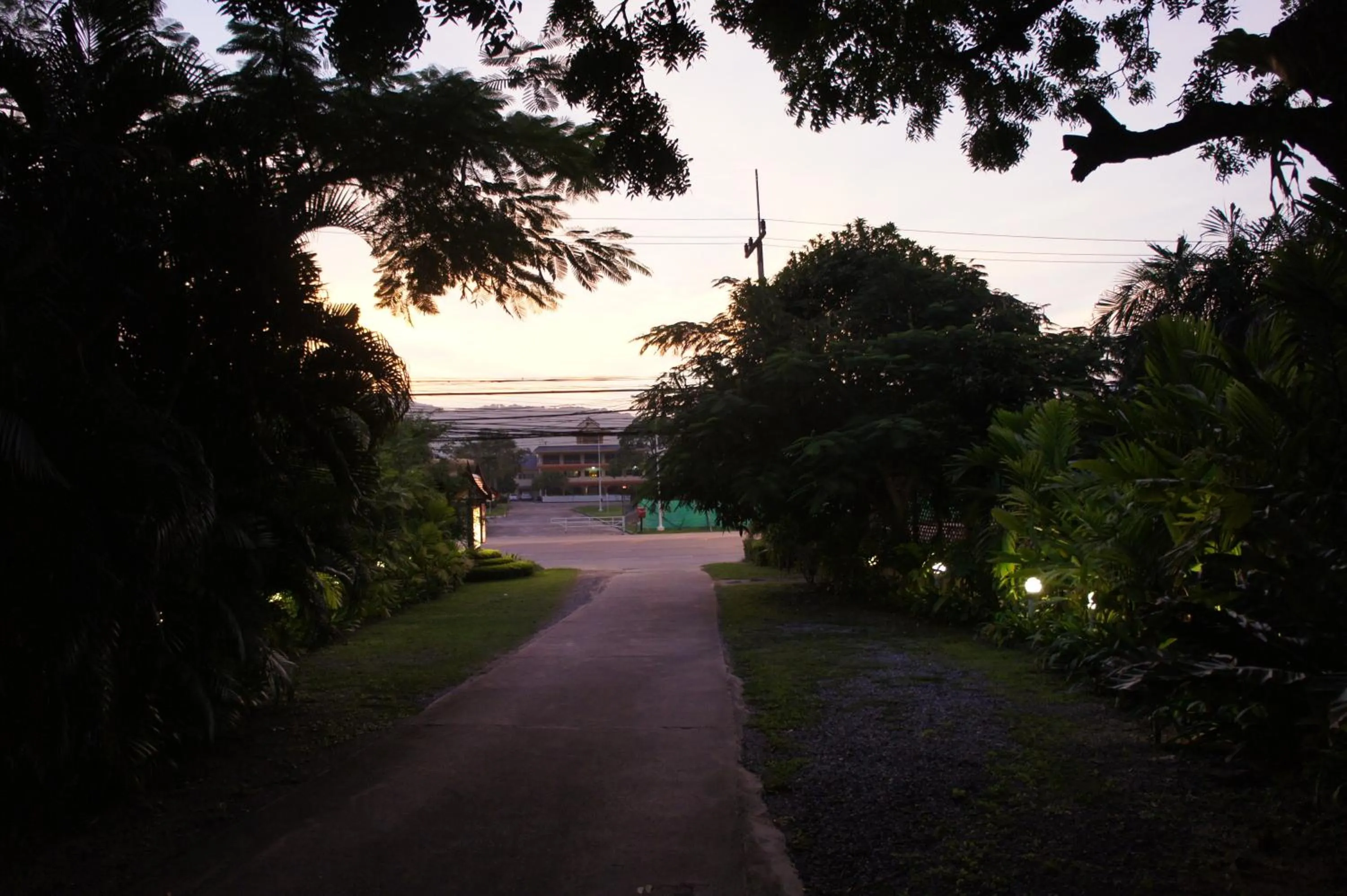 Facade/entrance in Palm Village