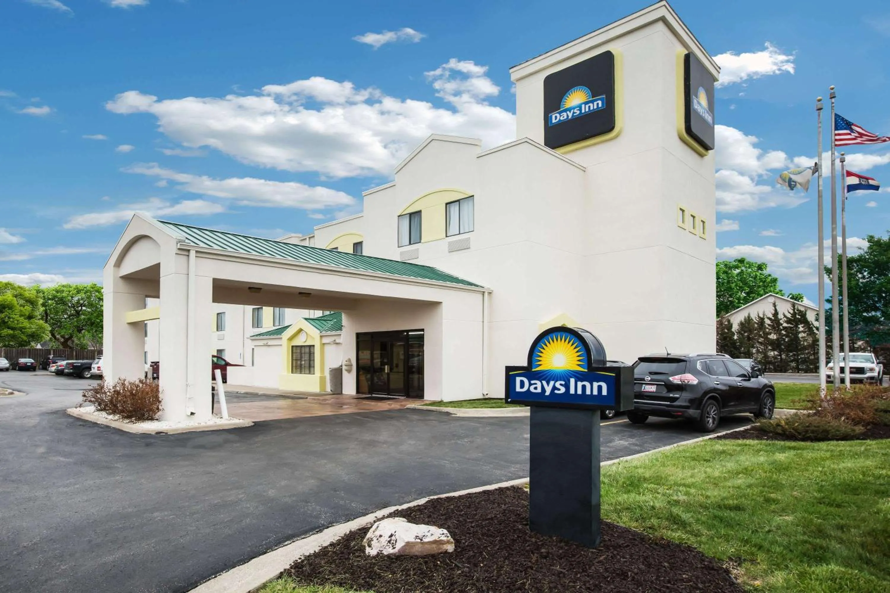 Property building in Days Inn by Wyndham Blue Springs