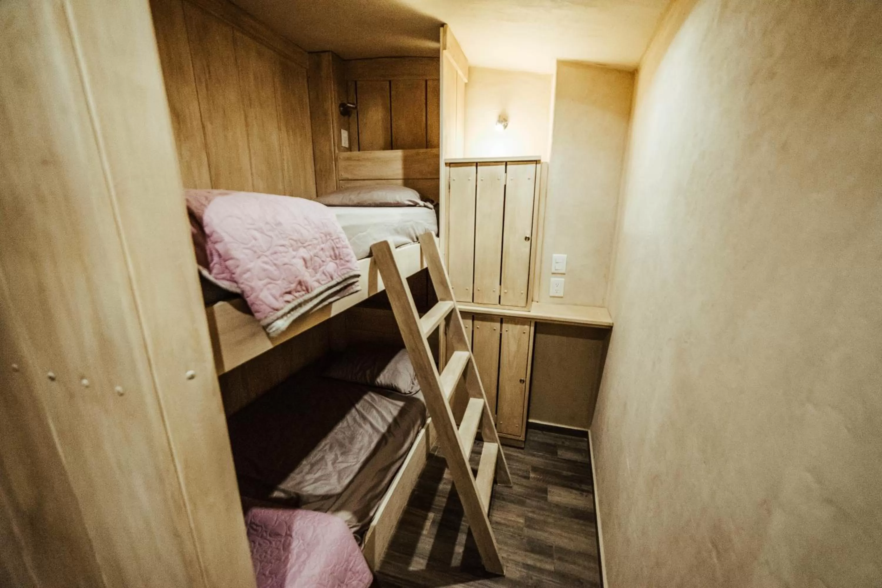 Bunk Bed in Kotantik bed & breakfast