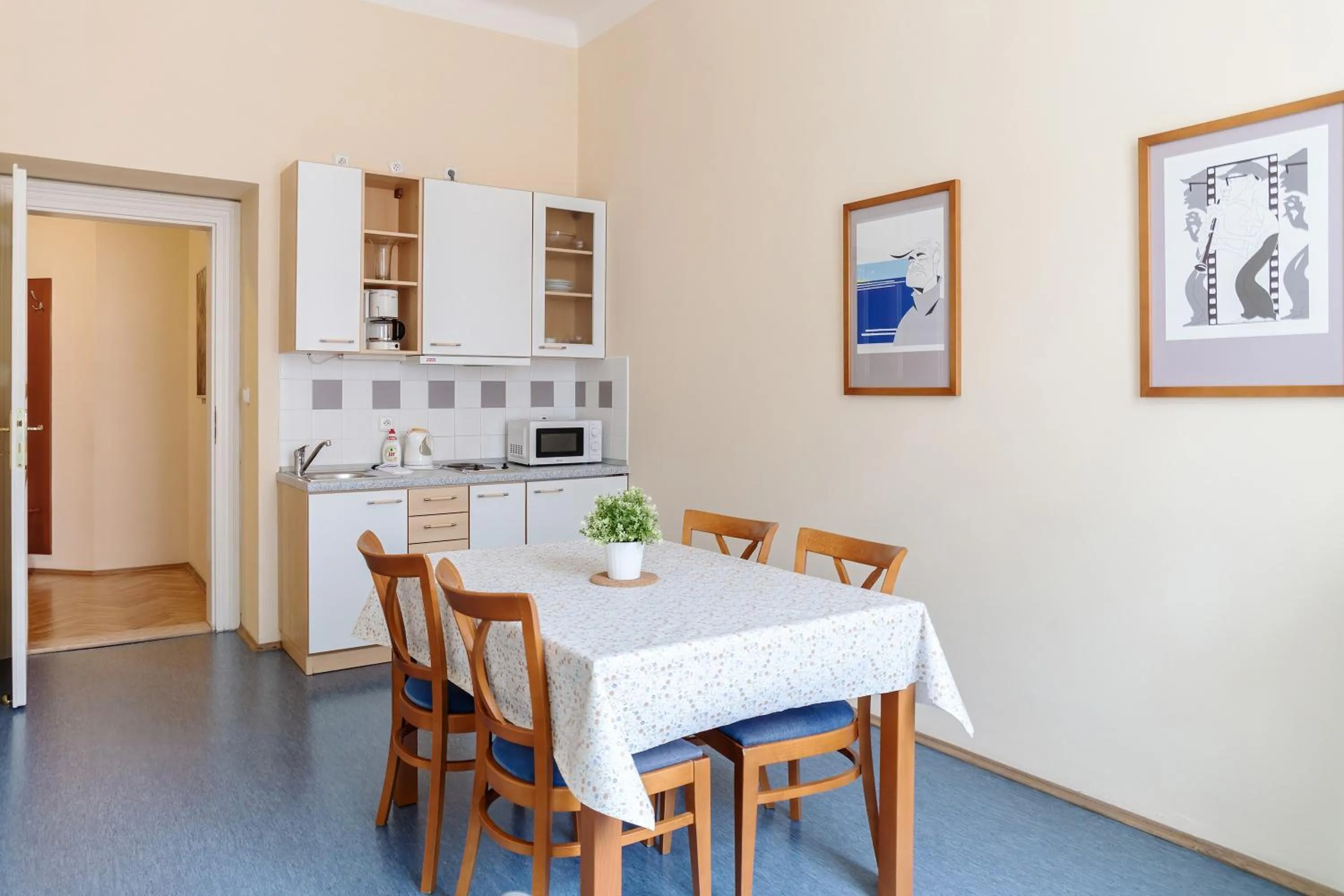 Kitchen or kitchenette in Sibelius Apartments