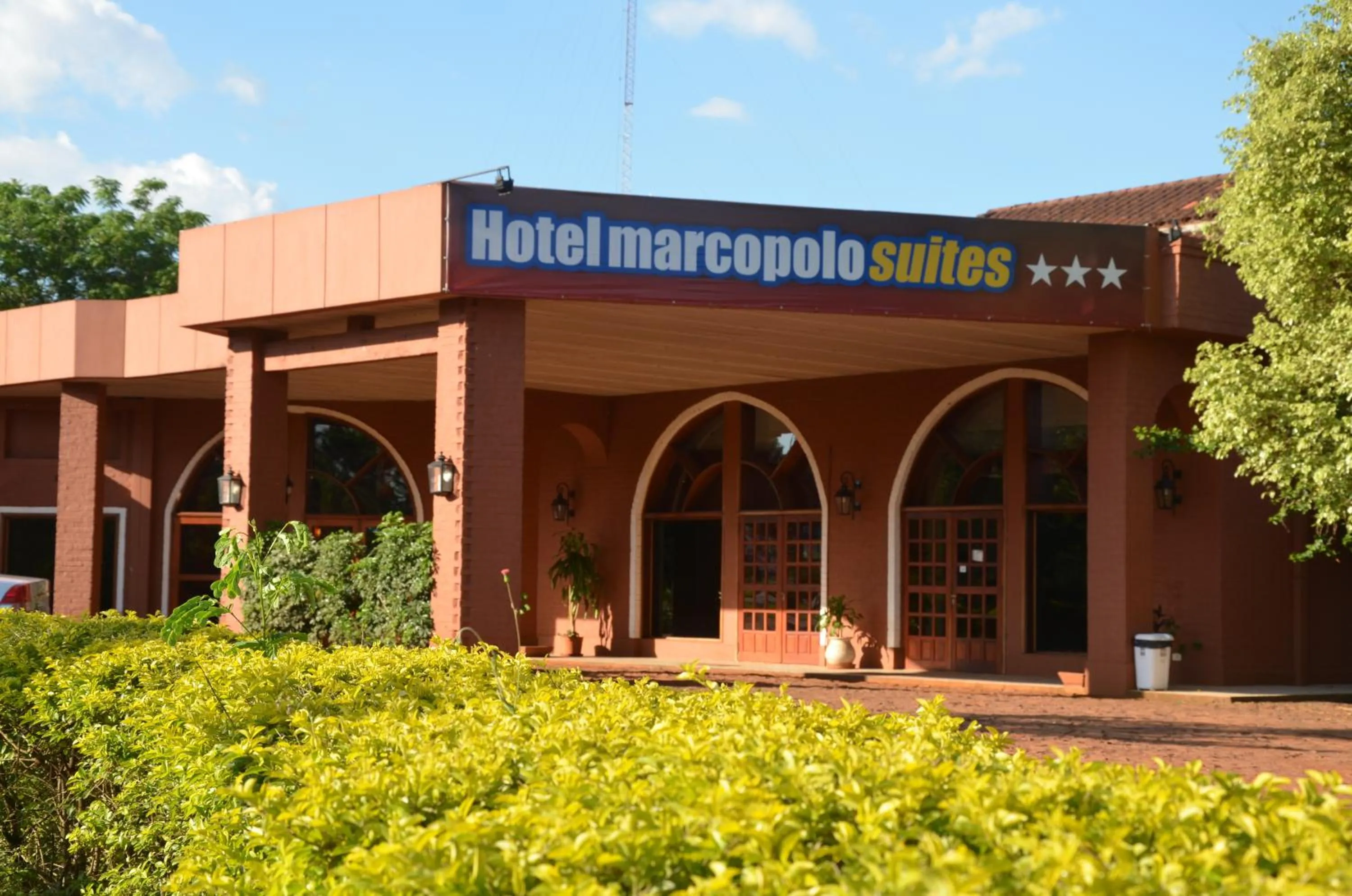 Facade/entrance in Marcopolo Suites Iguazu