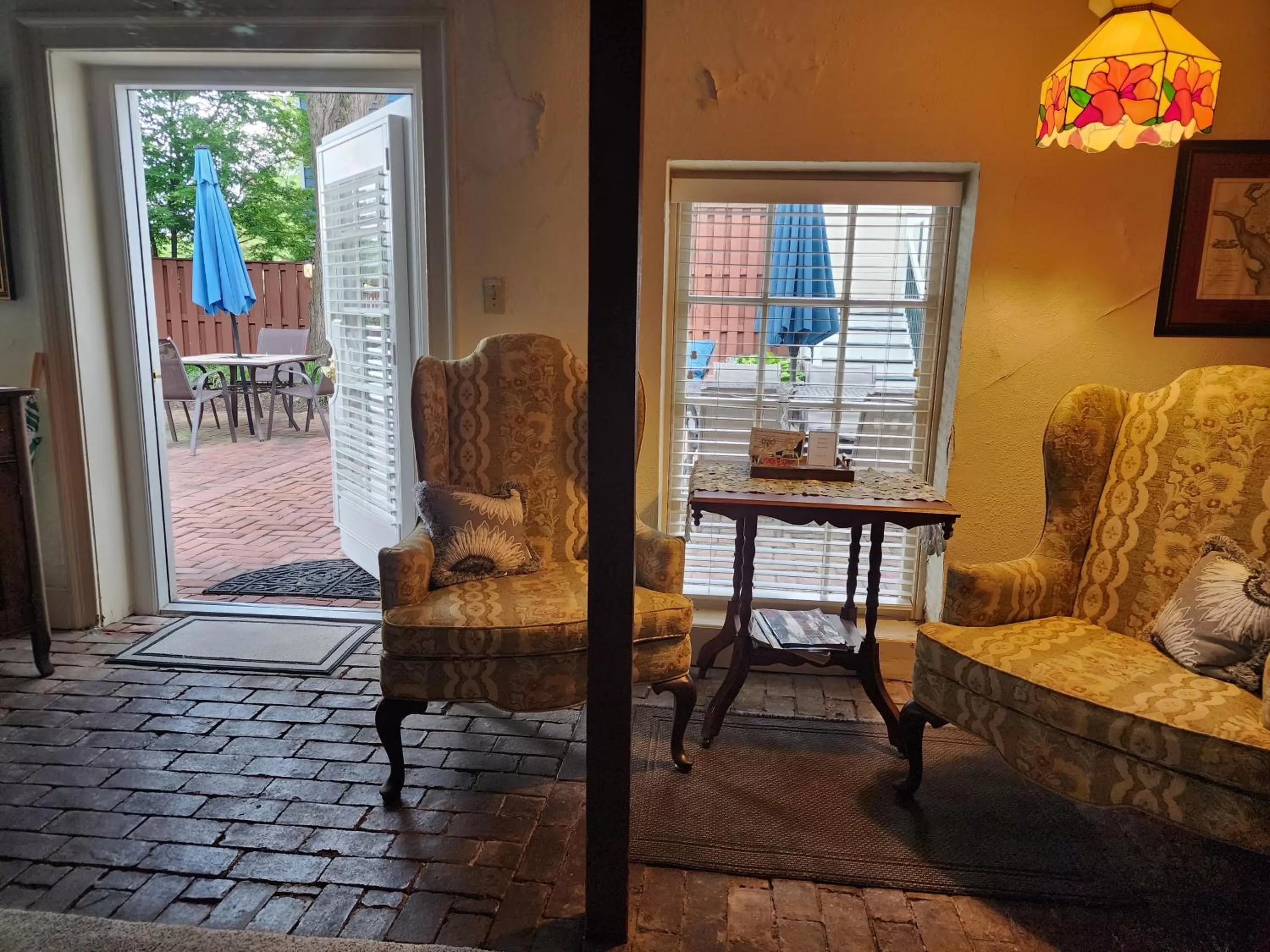 Seating Area in The Richard Johnston Inn & 1890 Caroline House