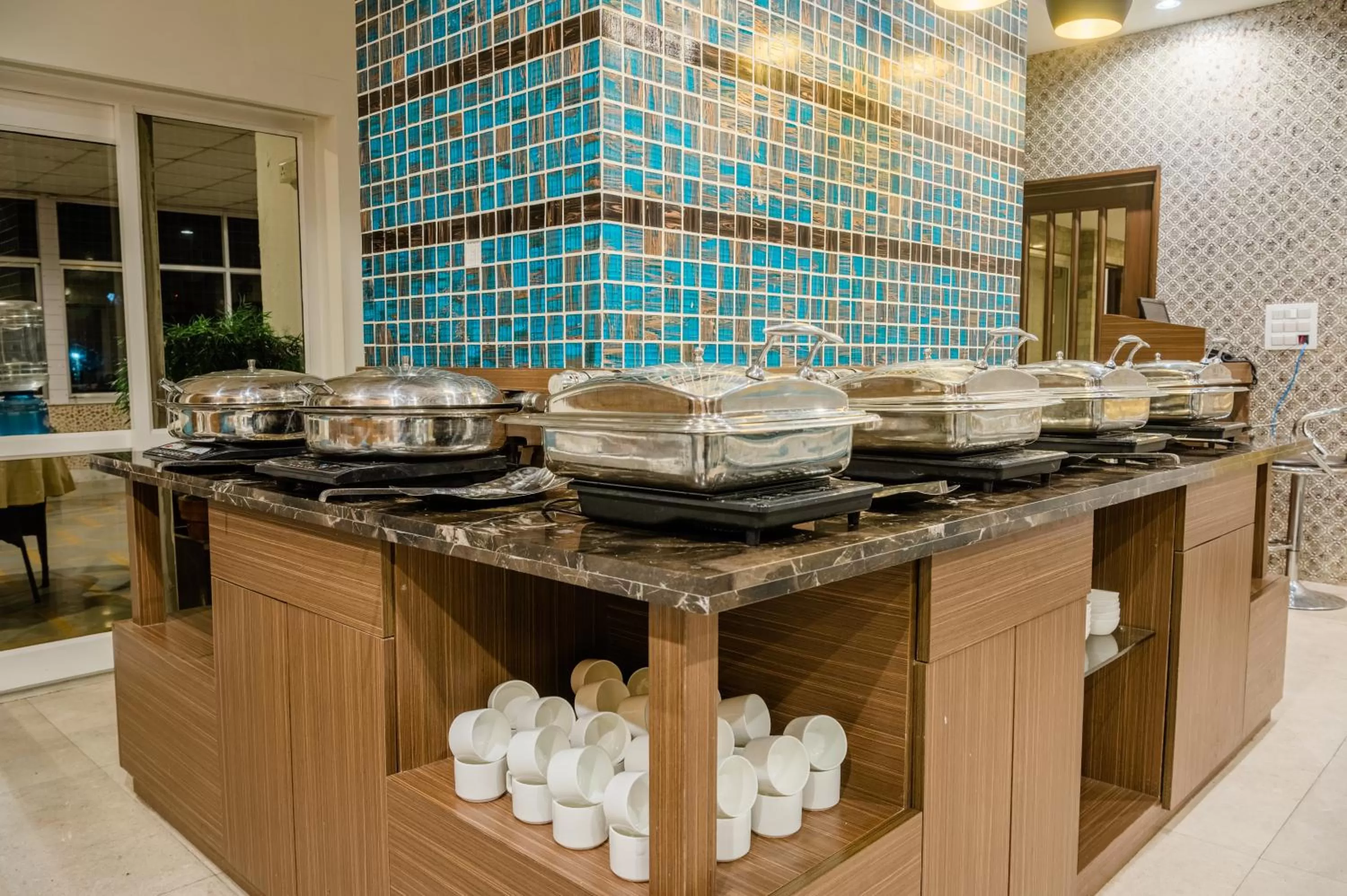 Kitchen or kitchenette in Hotel Shiva Continental