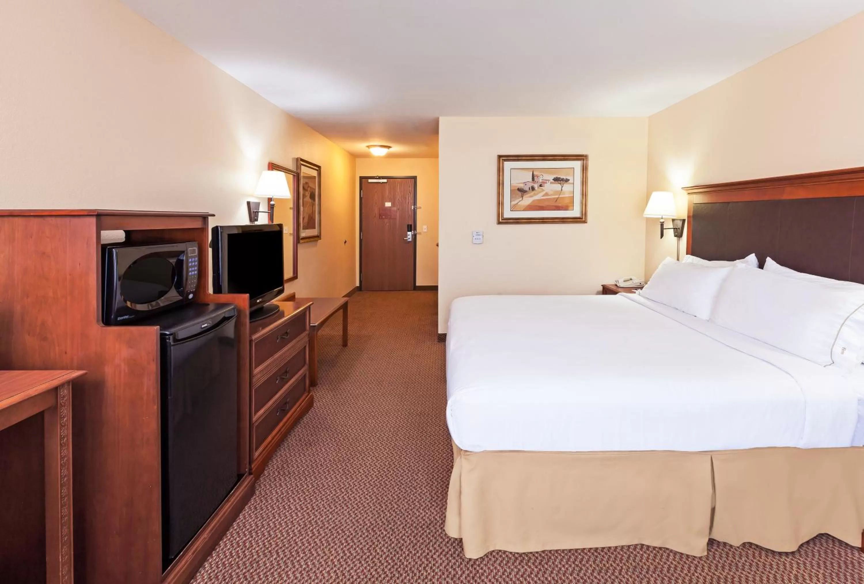 Photo of the whole room, Bed in Holiday Inn Express & Suites - Laredo-Event Center Area by IHG
