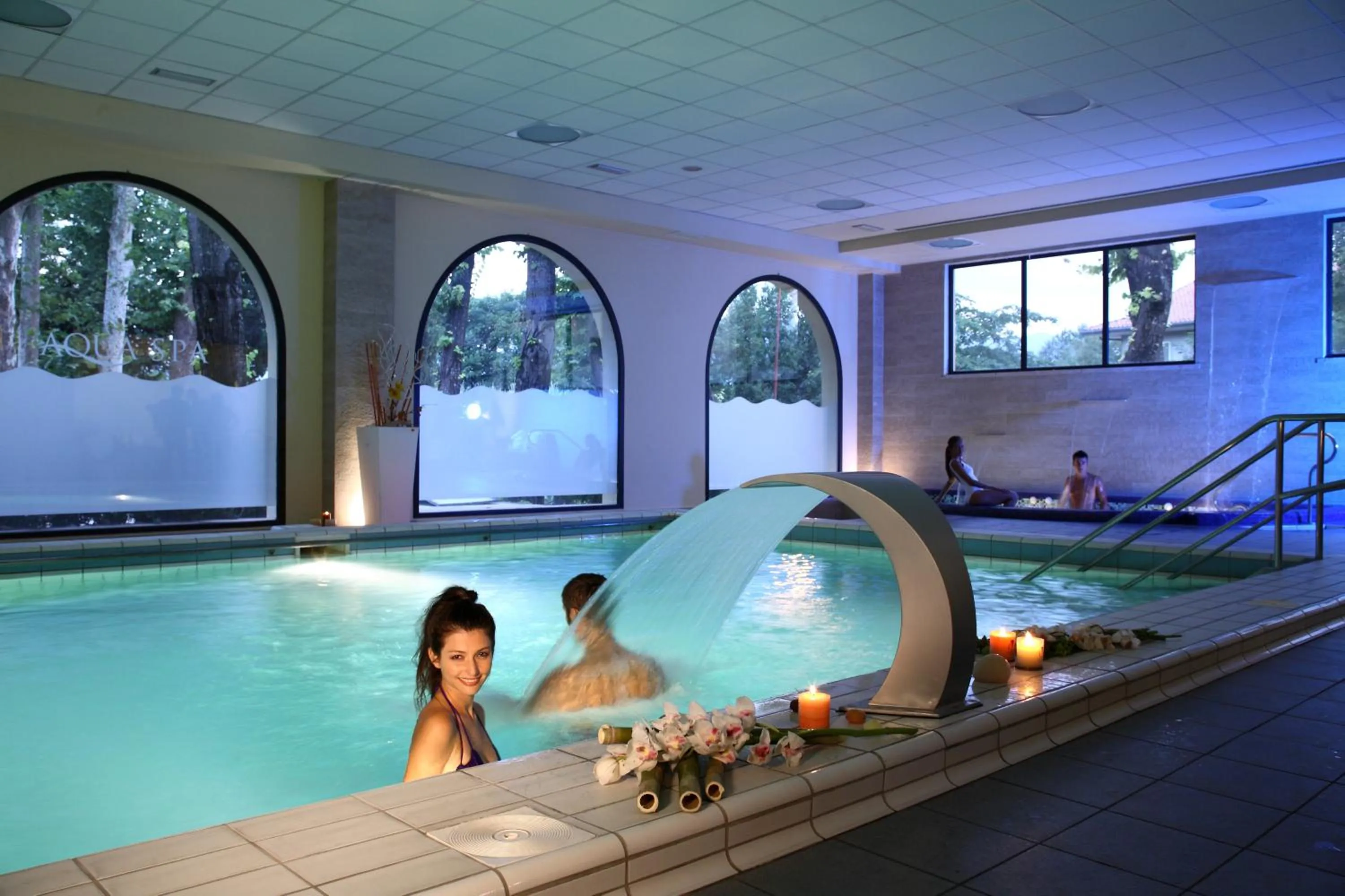 Swimming pool in Hotel Fontana Olente