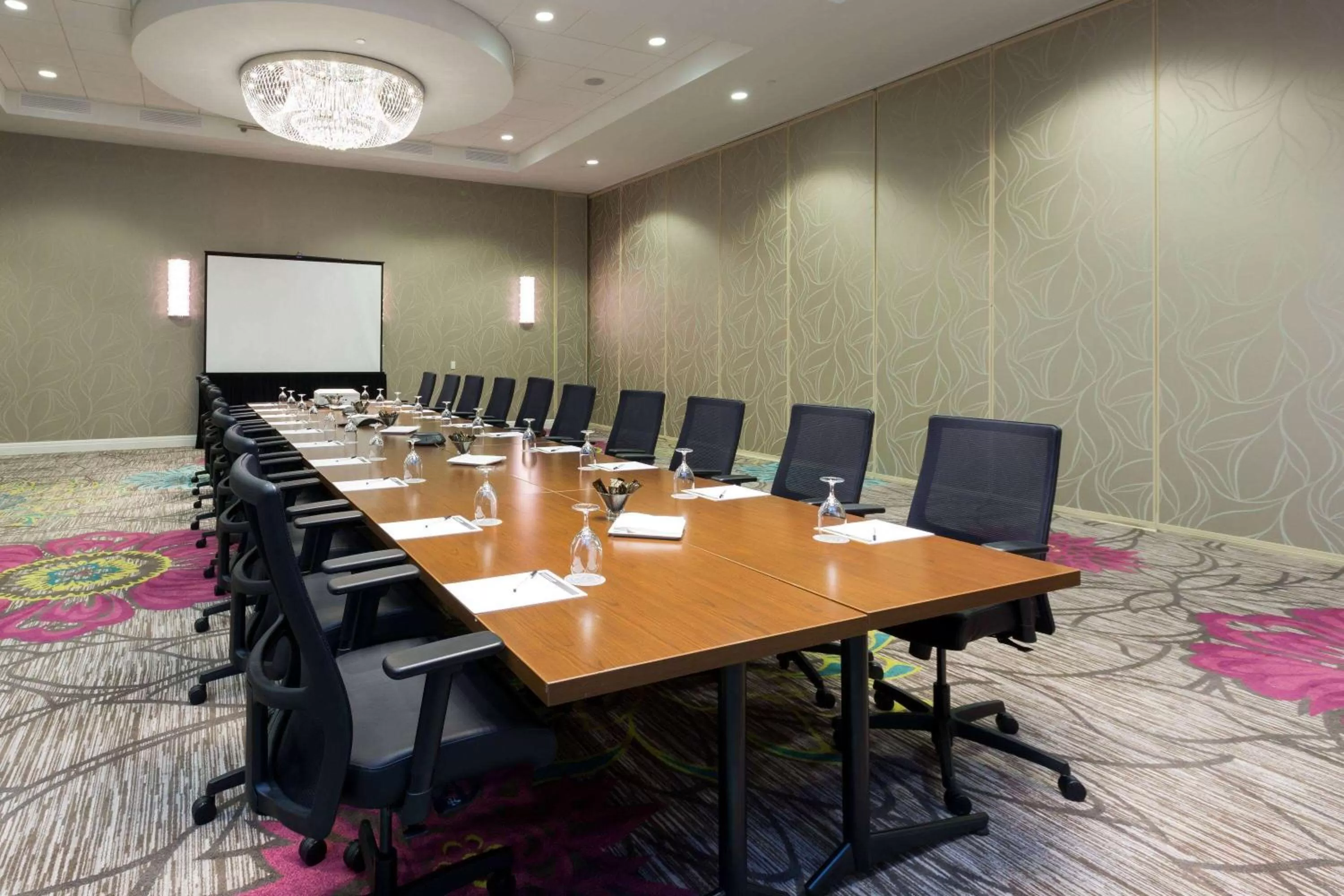 Meeting/conference room in Wyndham Grand Jupiter at Harbourside Place