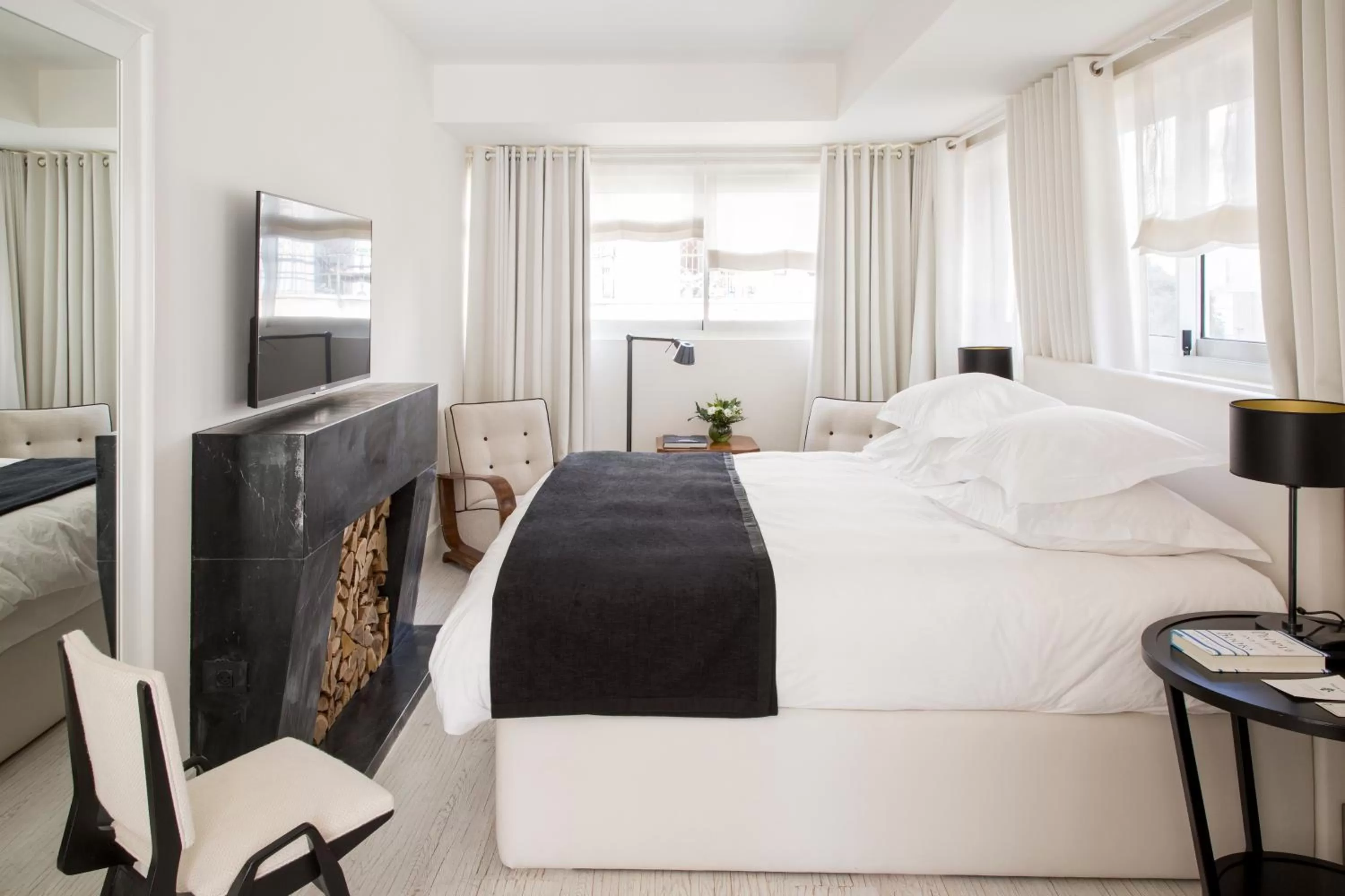 Bedroom in White Villa Tel Aviv Hotel