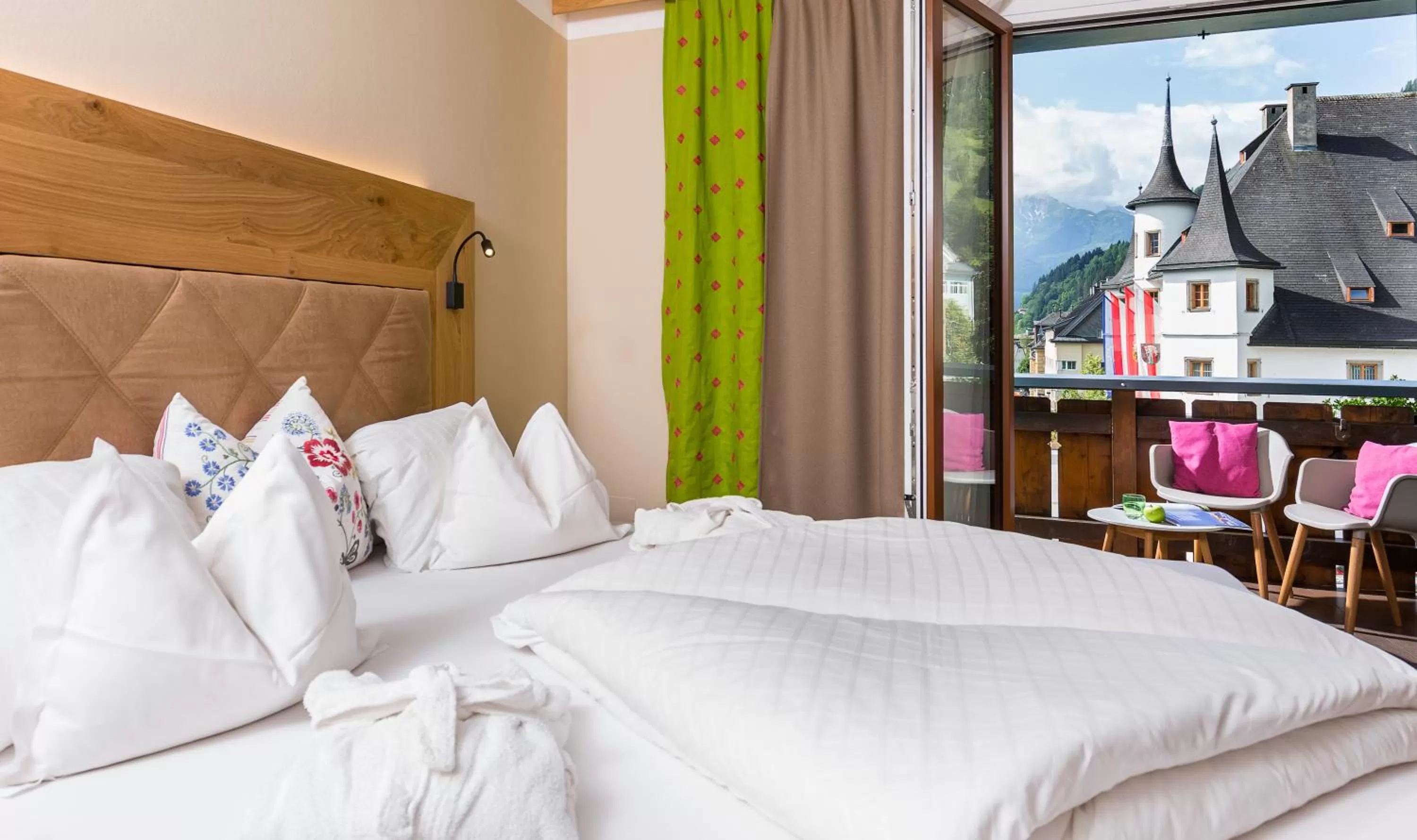 Deluxe Double Room with Balcony in Hotel zum Hirschen Zell am See