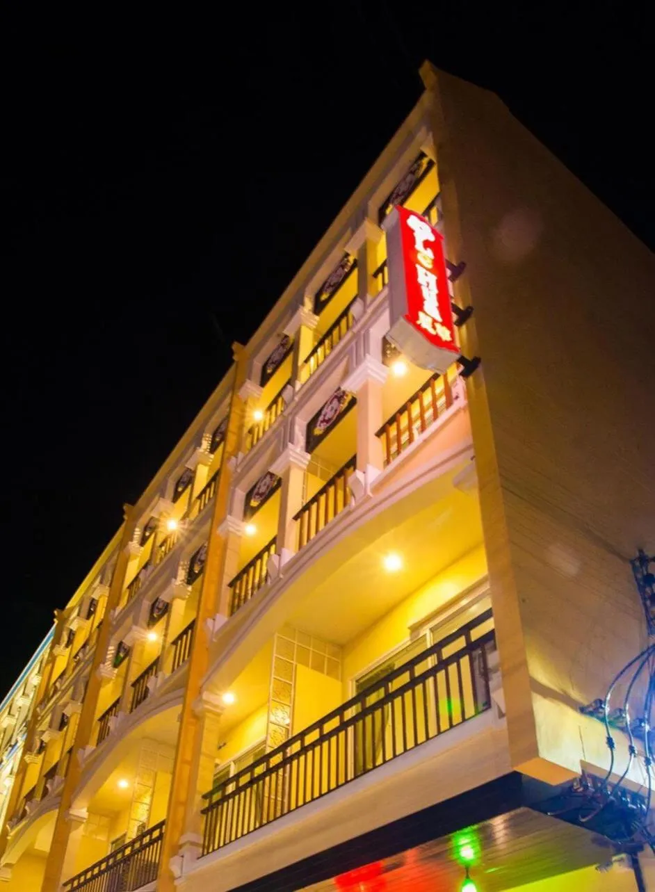 Le Hua Hotel