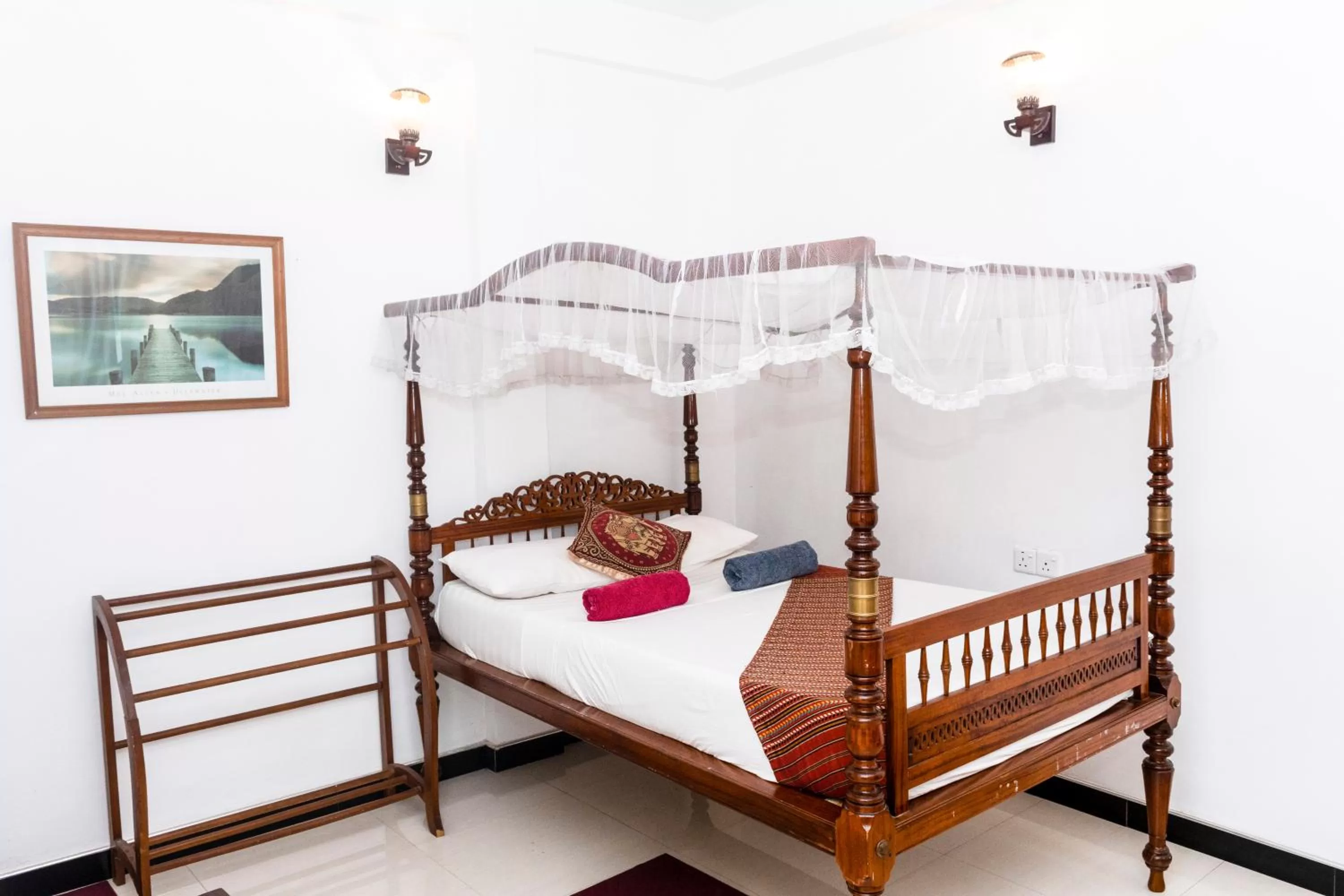 Bed in Kandy Riverside Villa