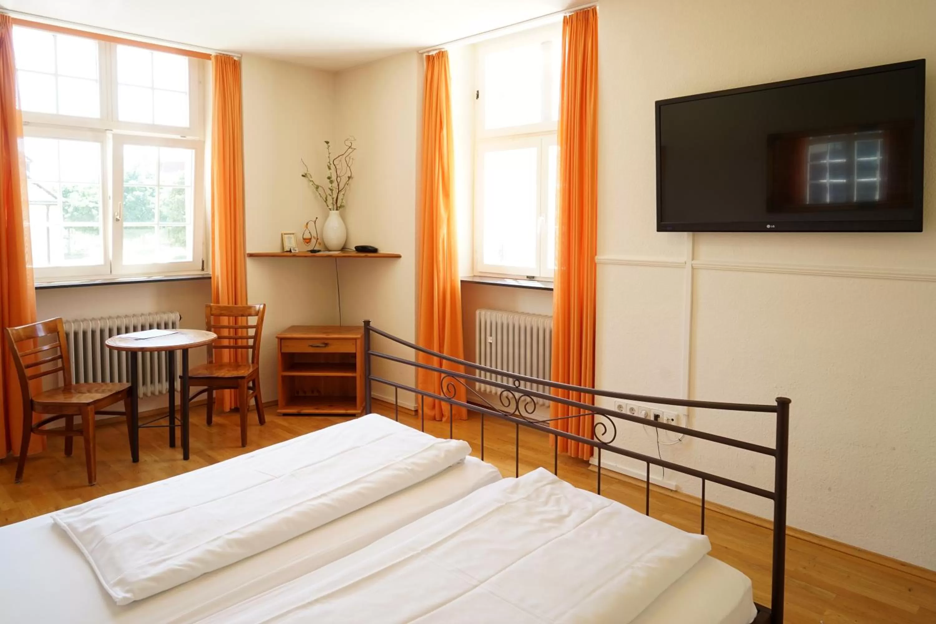 Bedroom, Bed in Hotel Gasthaus Schützen
