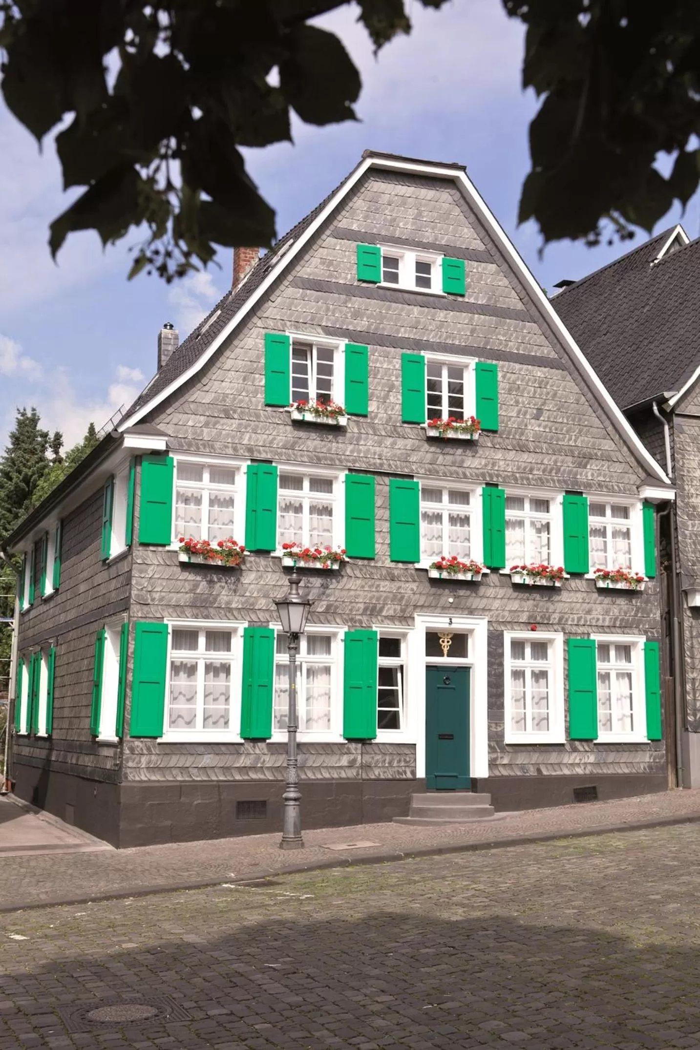 Facade/entrance in Hotel Gräfrather Hof