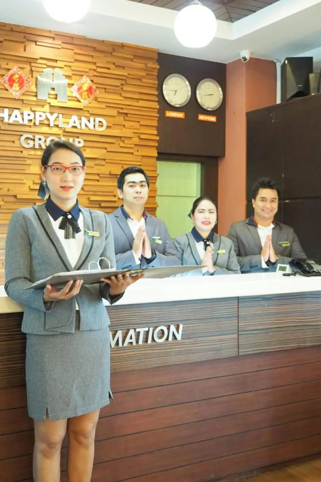 Lobby or reception in Happyland Mansion