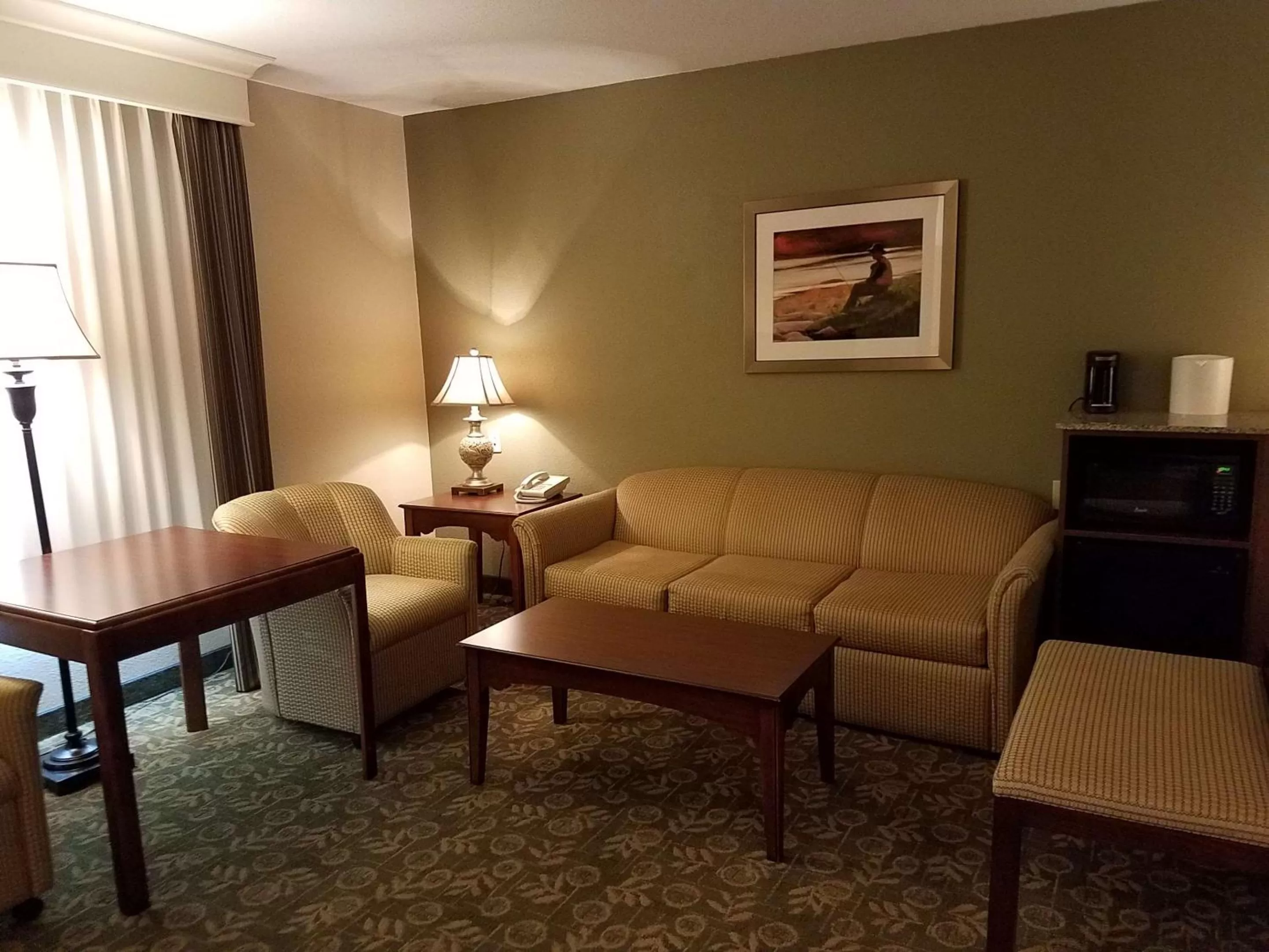 Photo of the whole room in Best Western Salbasgeon Inn & Suites