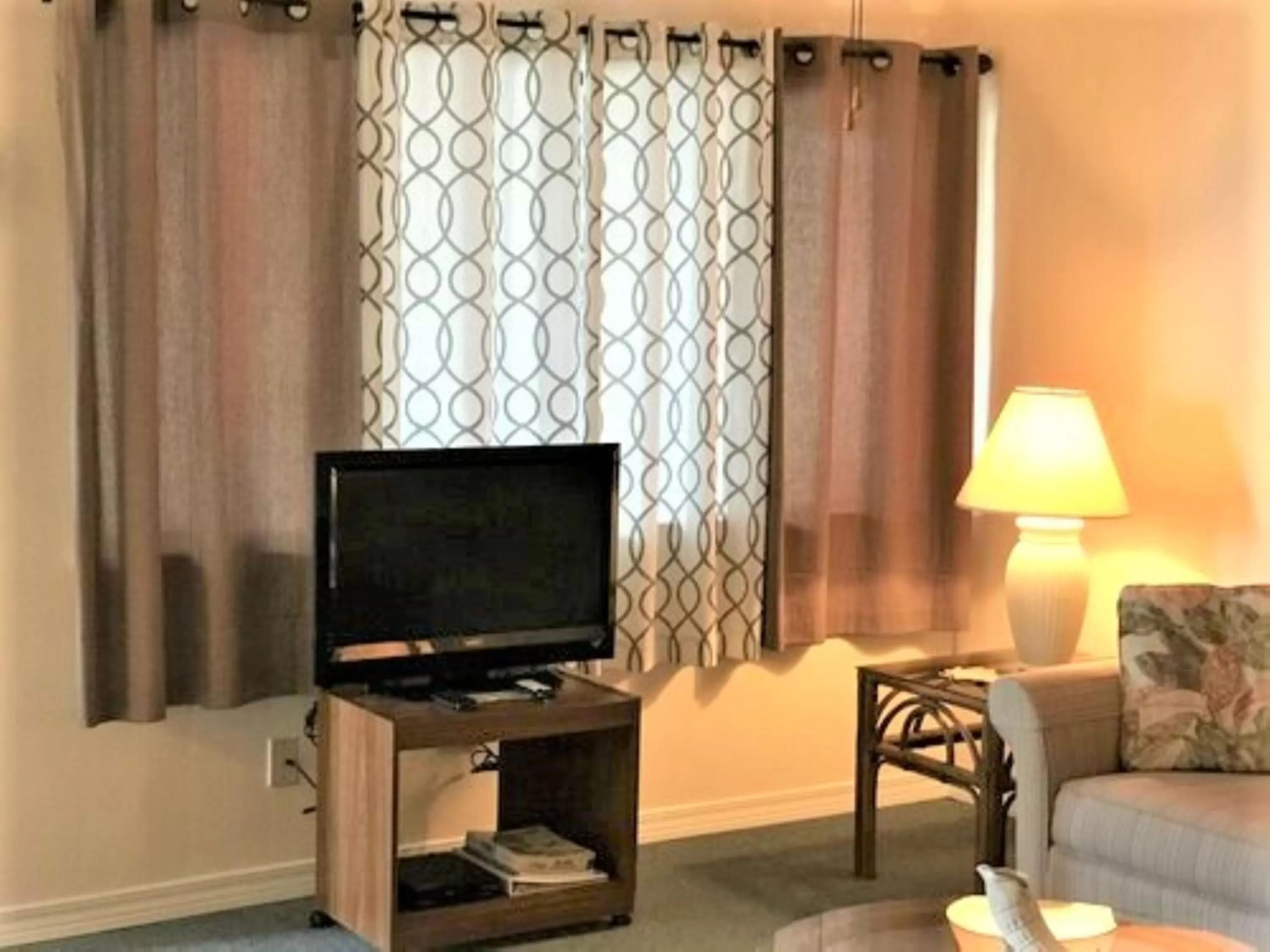 TV and multimedia, TV/Entertainment Center in Village by the Gulf