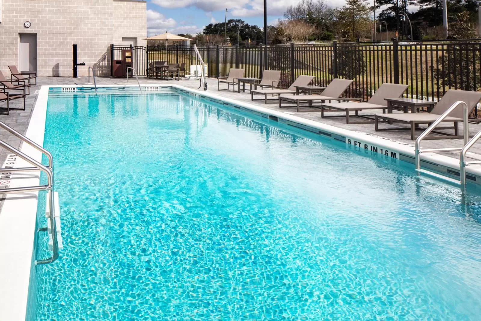 Swimming pool in Hyatt House Tallahassee Capitol University