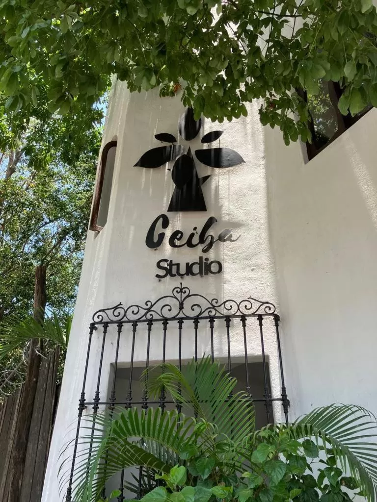 Property logo or sign in Ceiba Studios