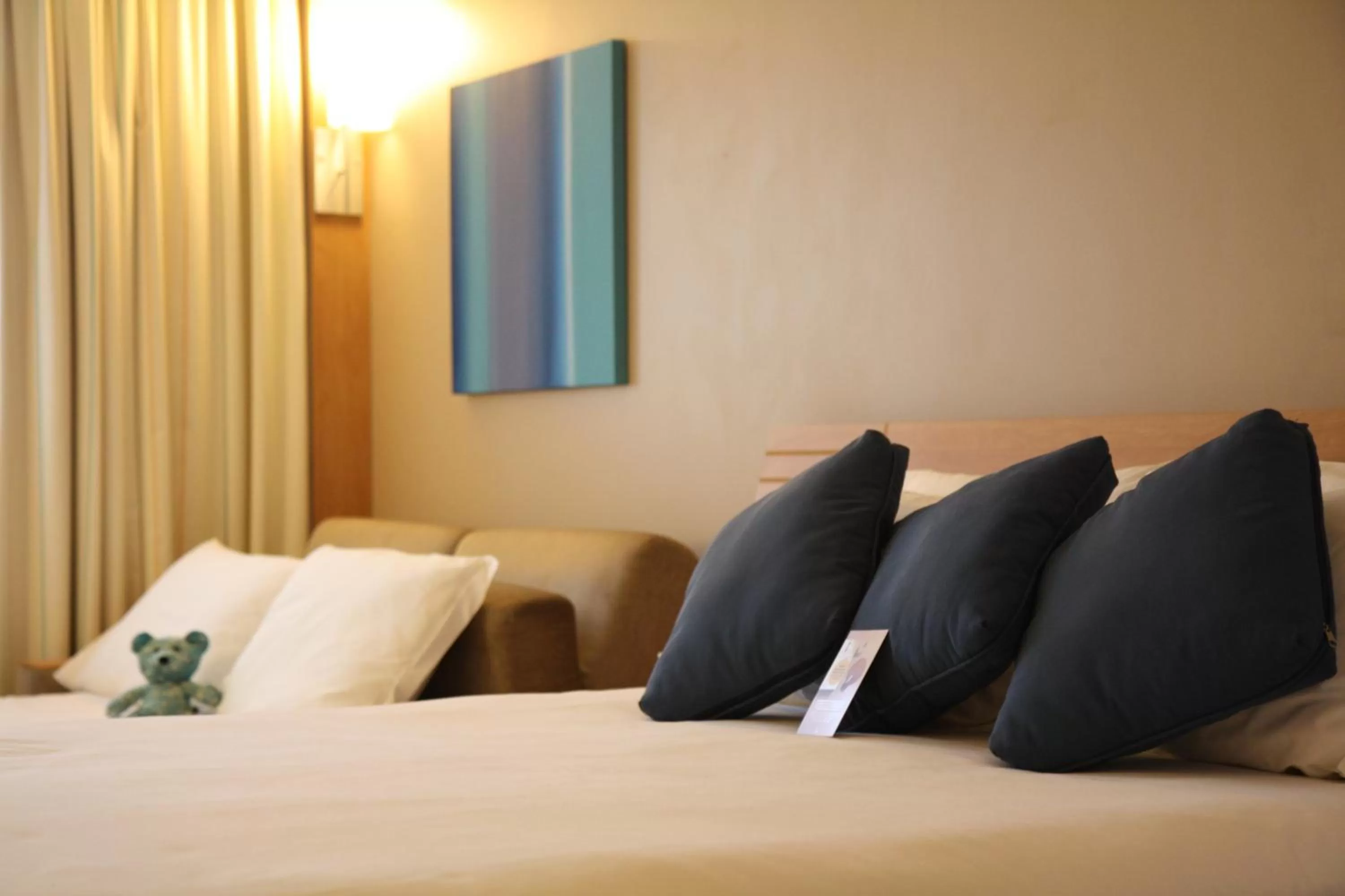 Bed in Novotel Porto Alegre Airport