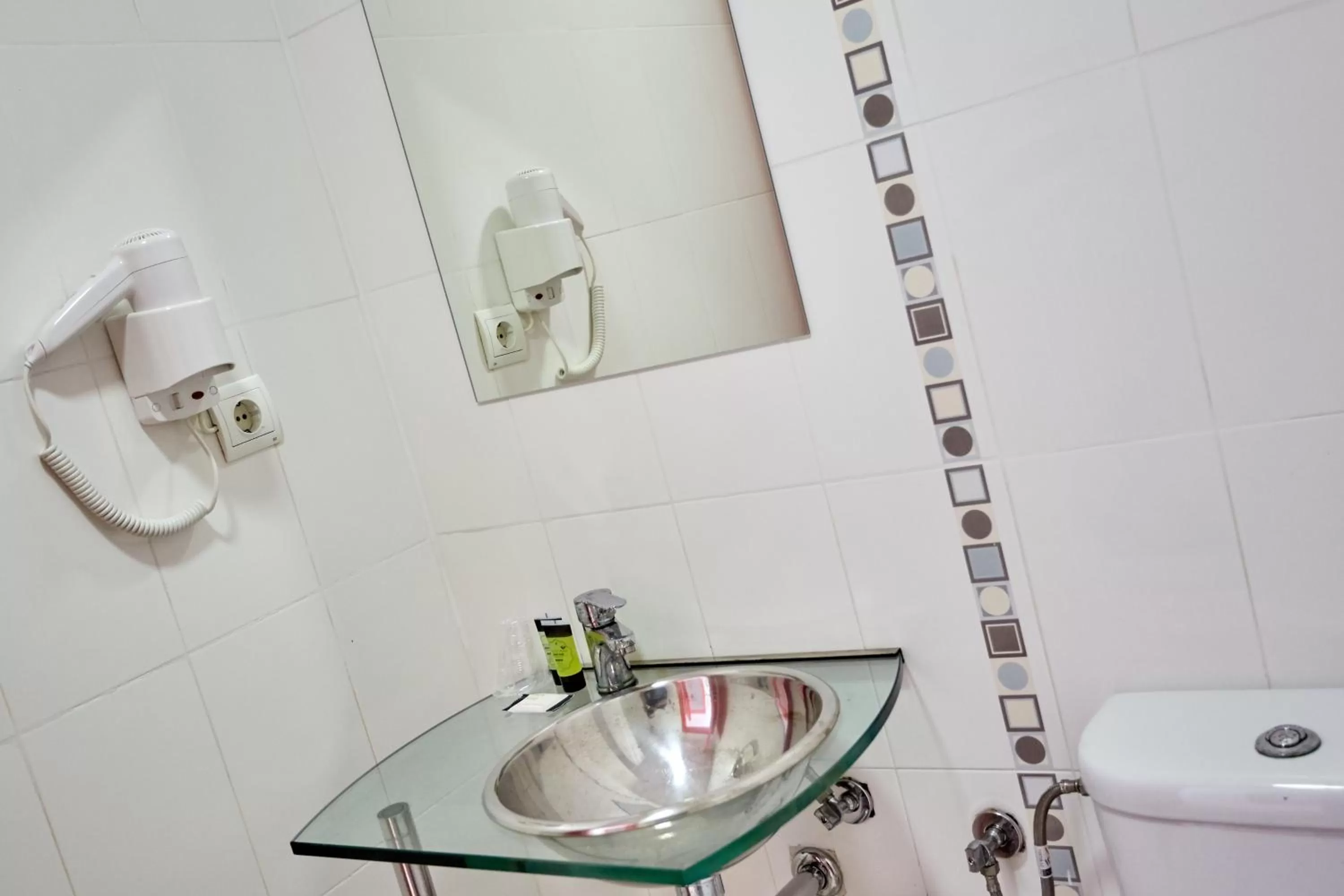 Toilet, Bathroom in Hotel DL Port