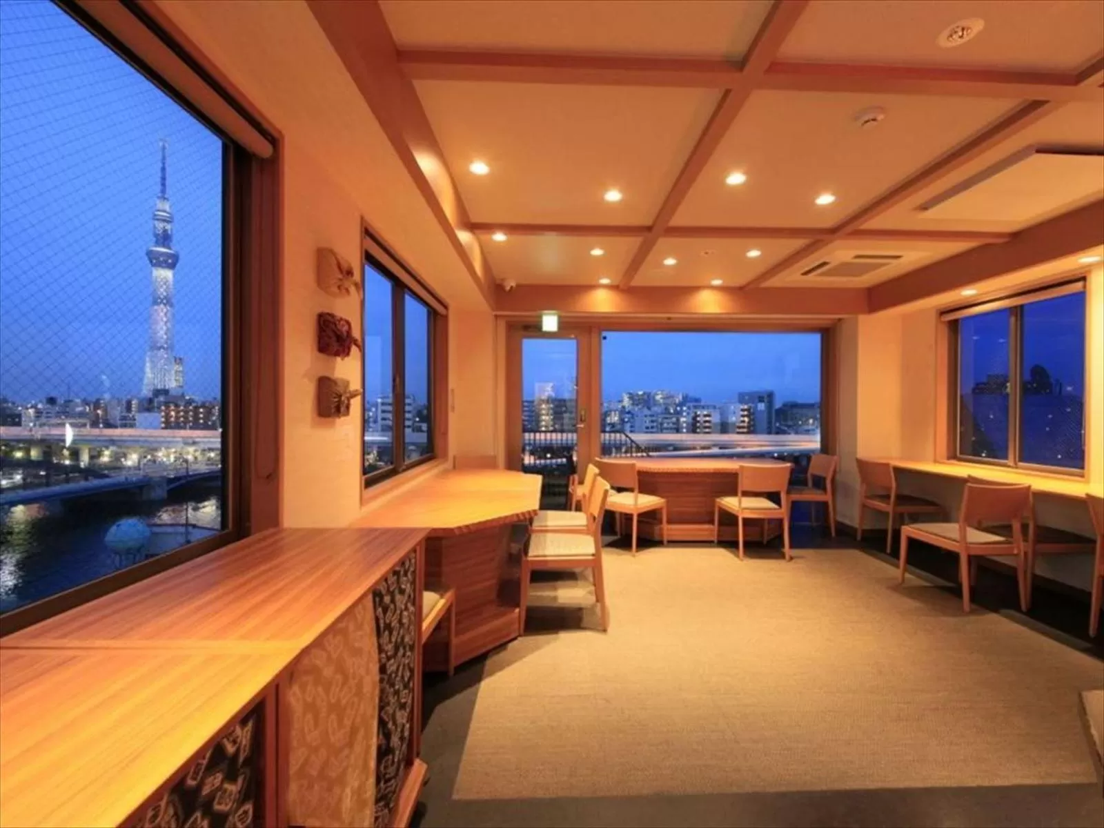 Lounge or bar in Asakusa Hotel Hatago