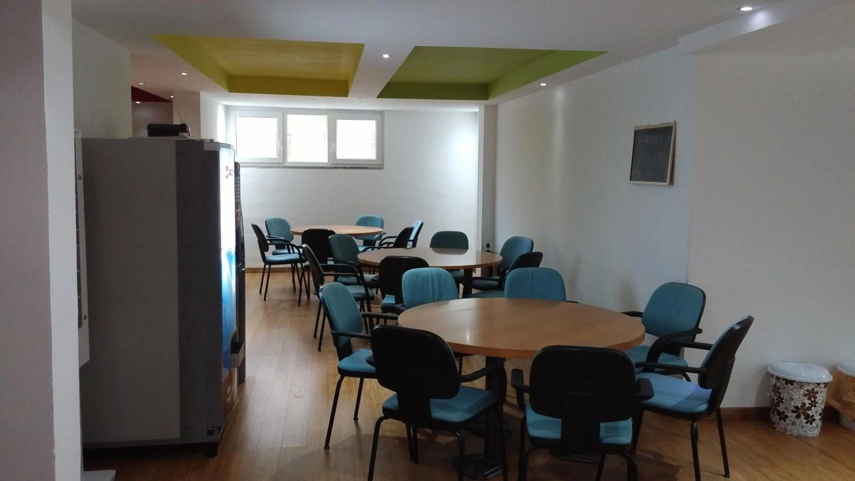 Dining area in Pavia Ostello