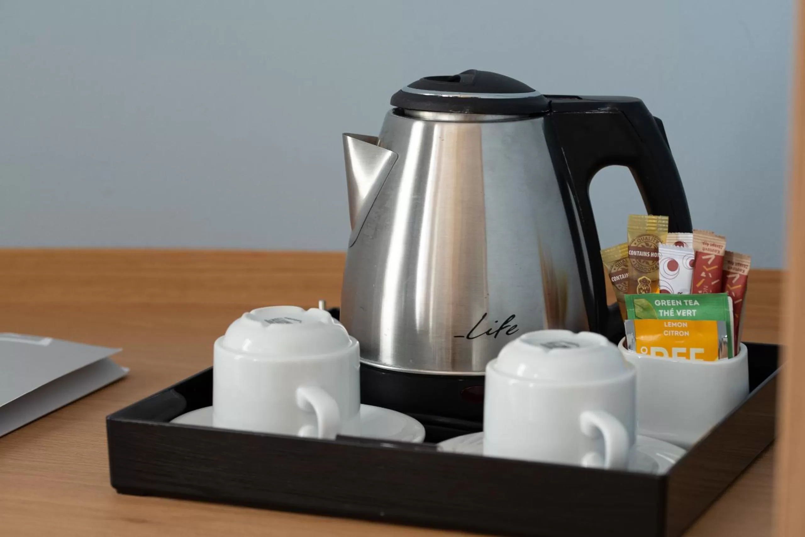 Coffee/tea facilities in Heliotrope Hotels