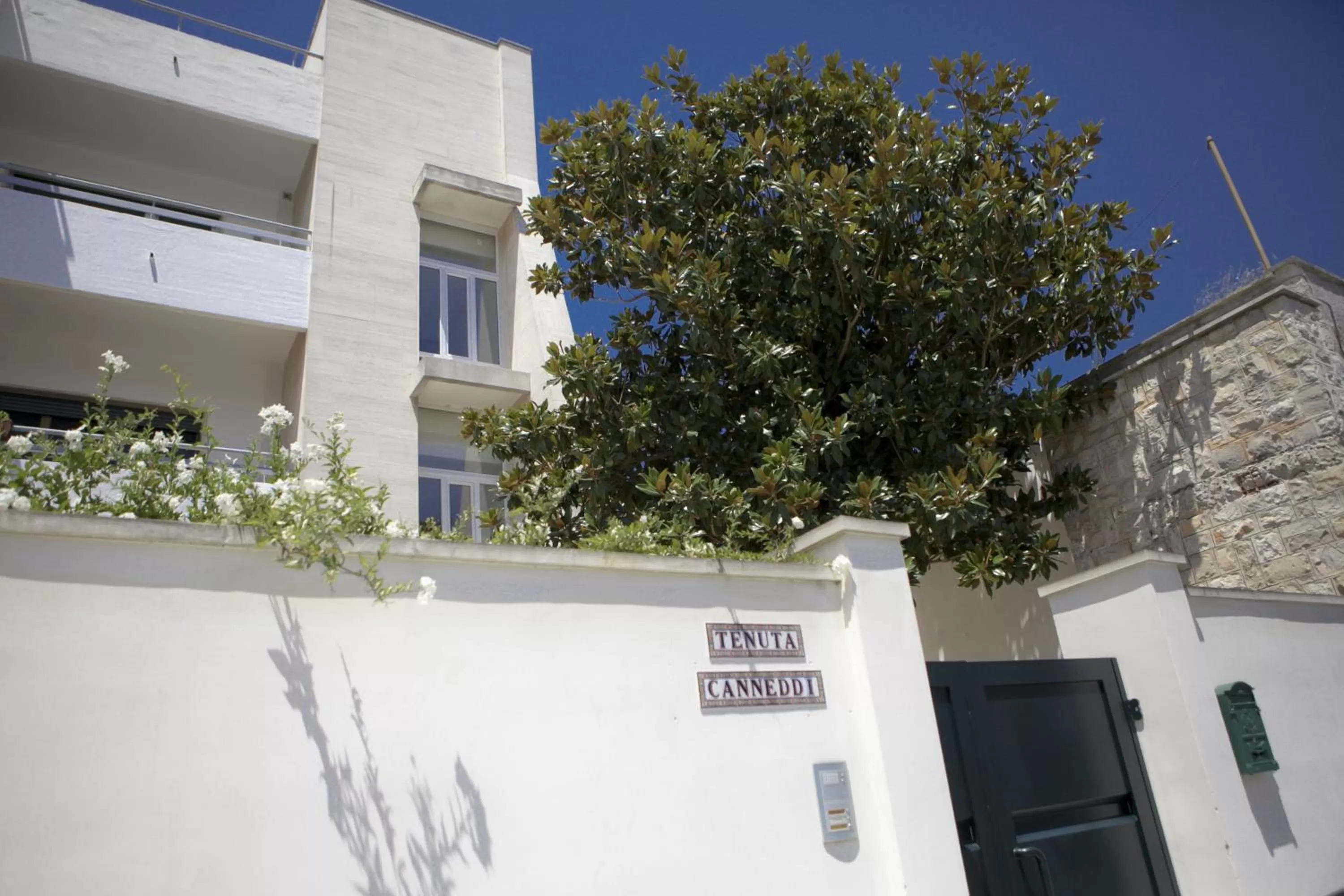 Facade/entrance in Canneddi Boutique Farm