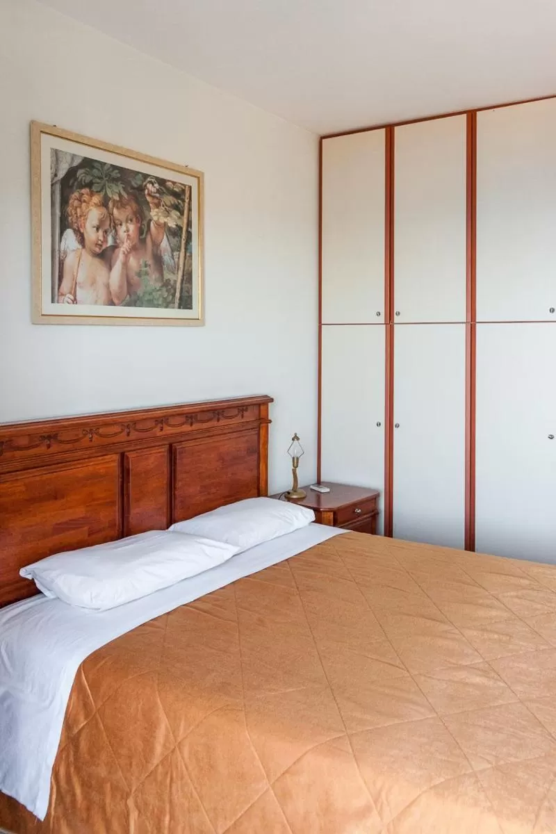 Bed in Epidavros Seascape