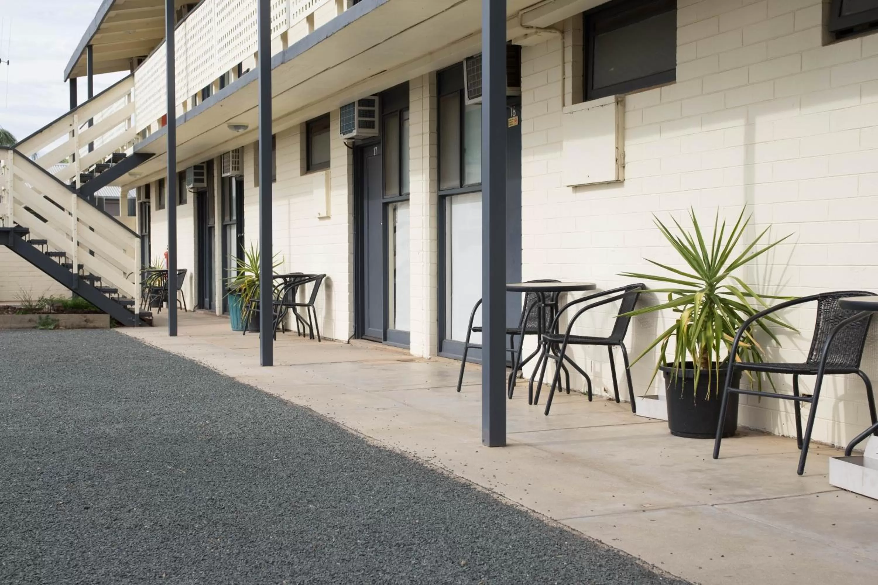 Pioneer Station Motor Inn