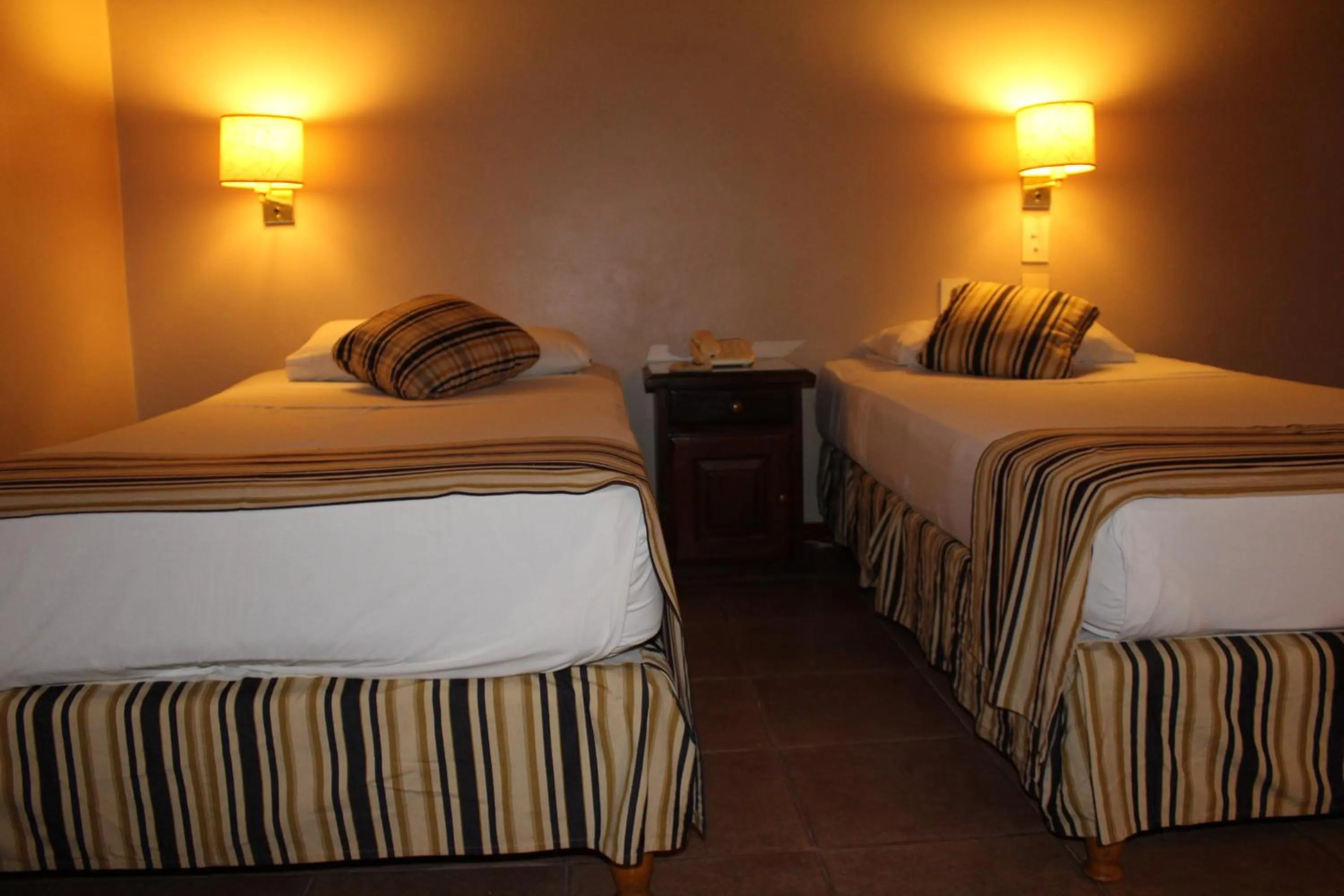 Photo of the whole room, Bed in Marcopolo Suites Iguazu