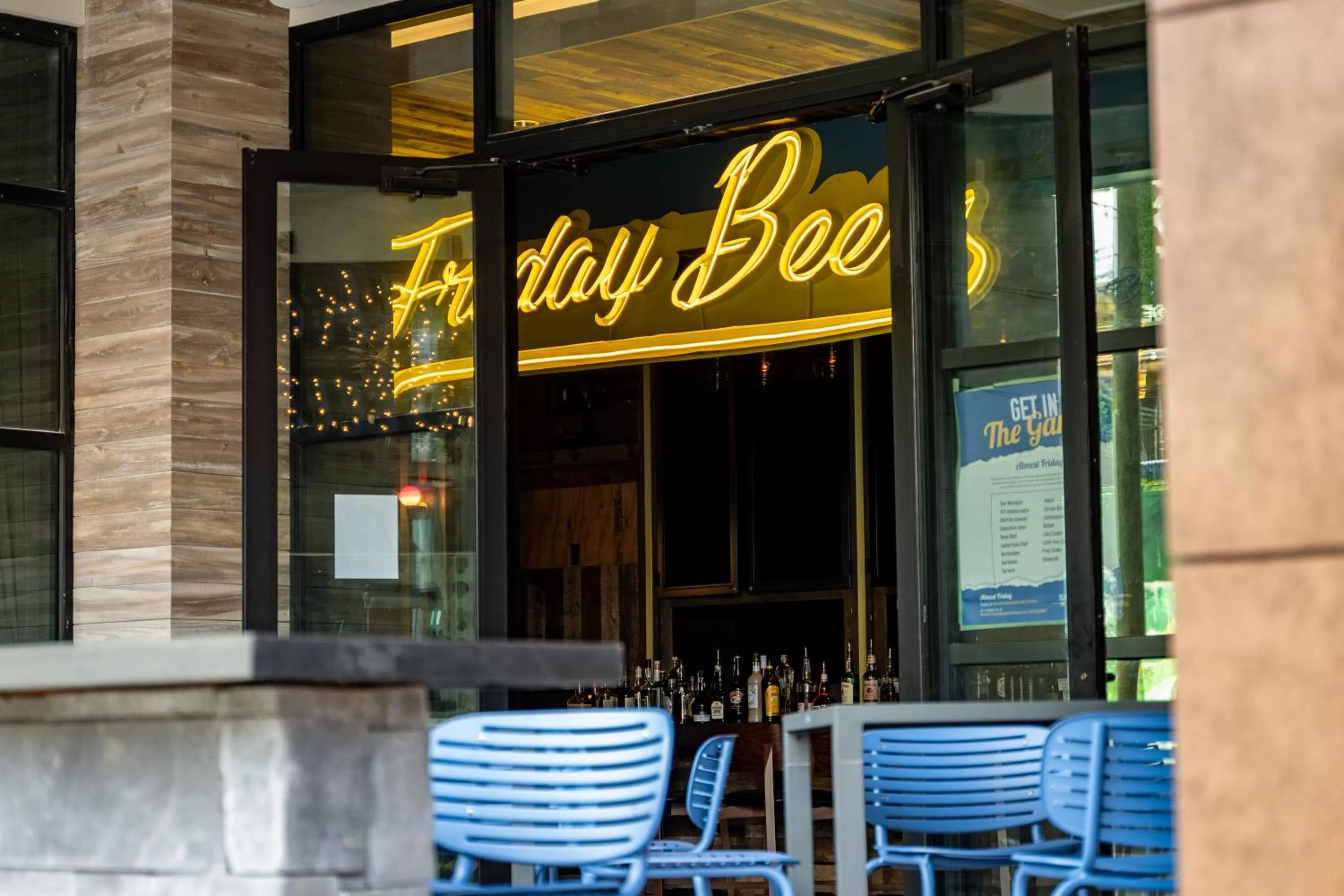 Restaurant/places to eat in Holiday Inn & Suites Nashville Downtown Broadway