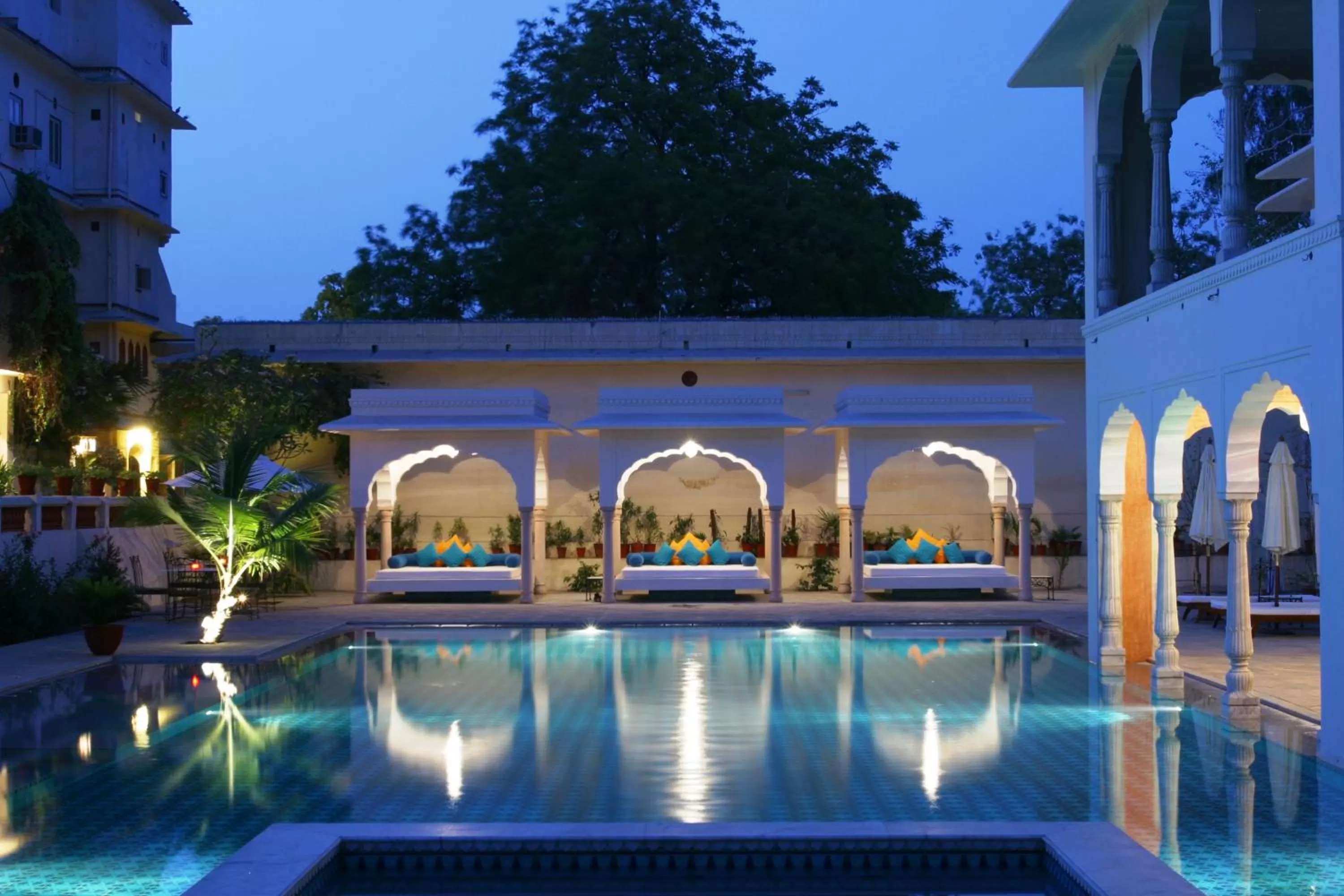 Swimming pool in Samode Haveli