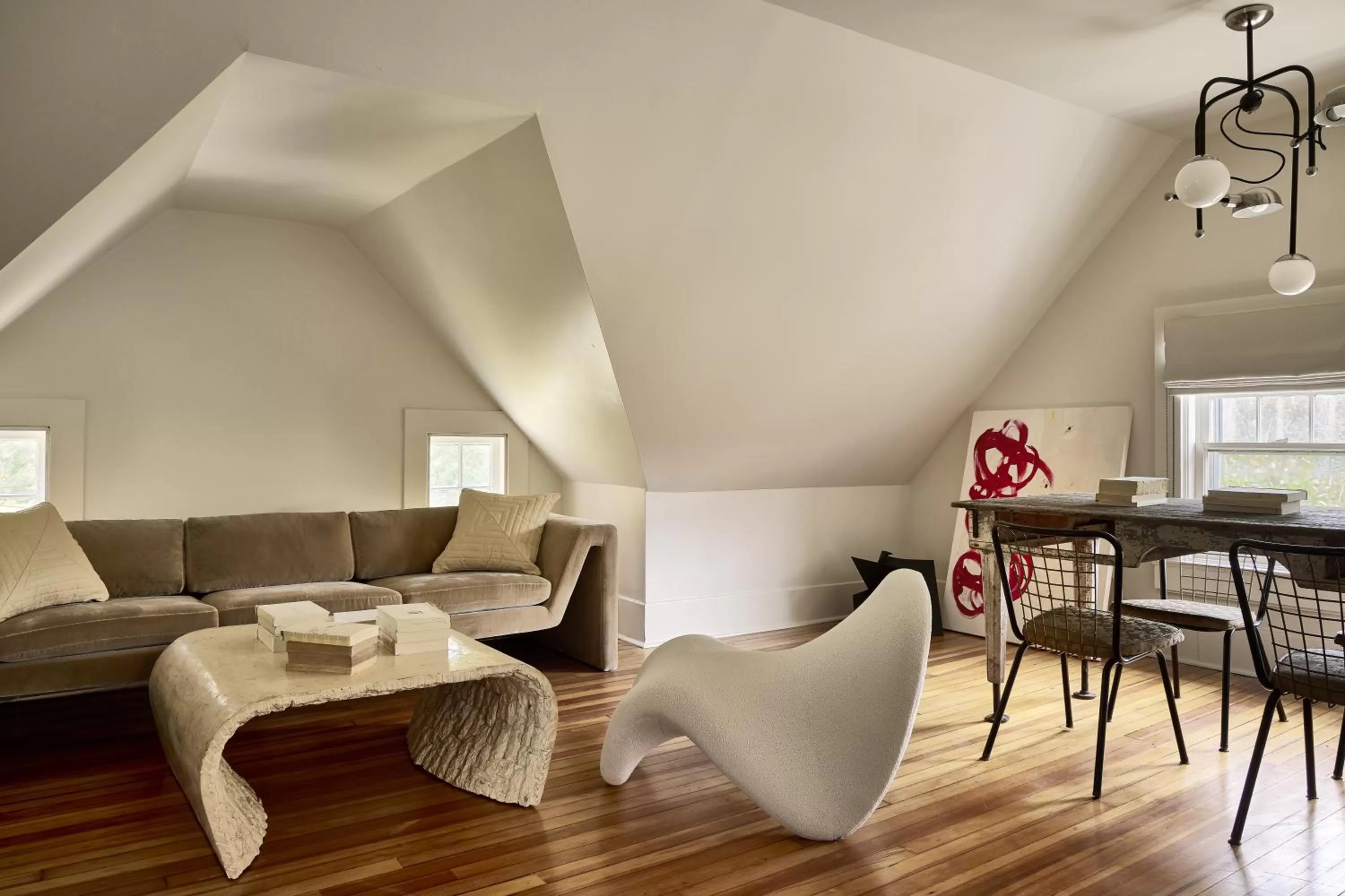 Living room in Blind Tiger Asheville