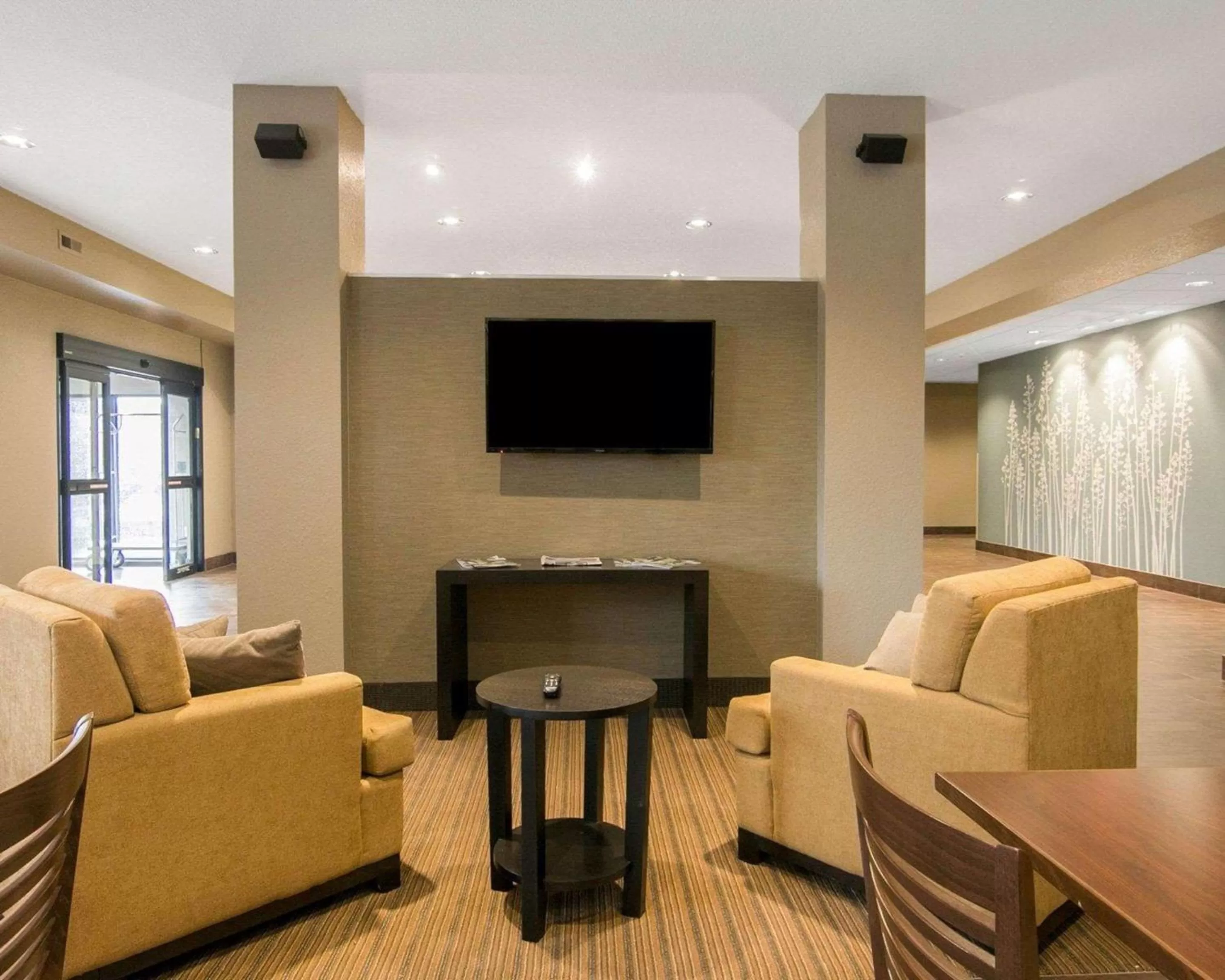 Lobby or reception in Sleep Inn & Suites Fort Dodge