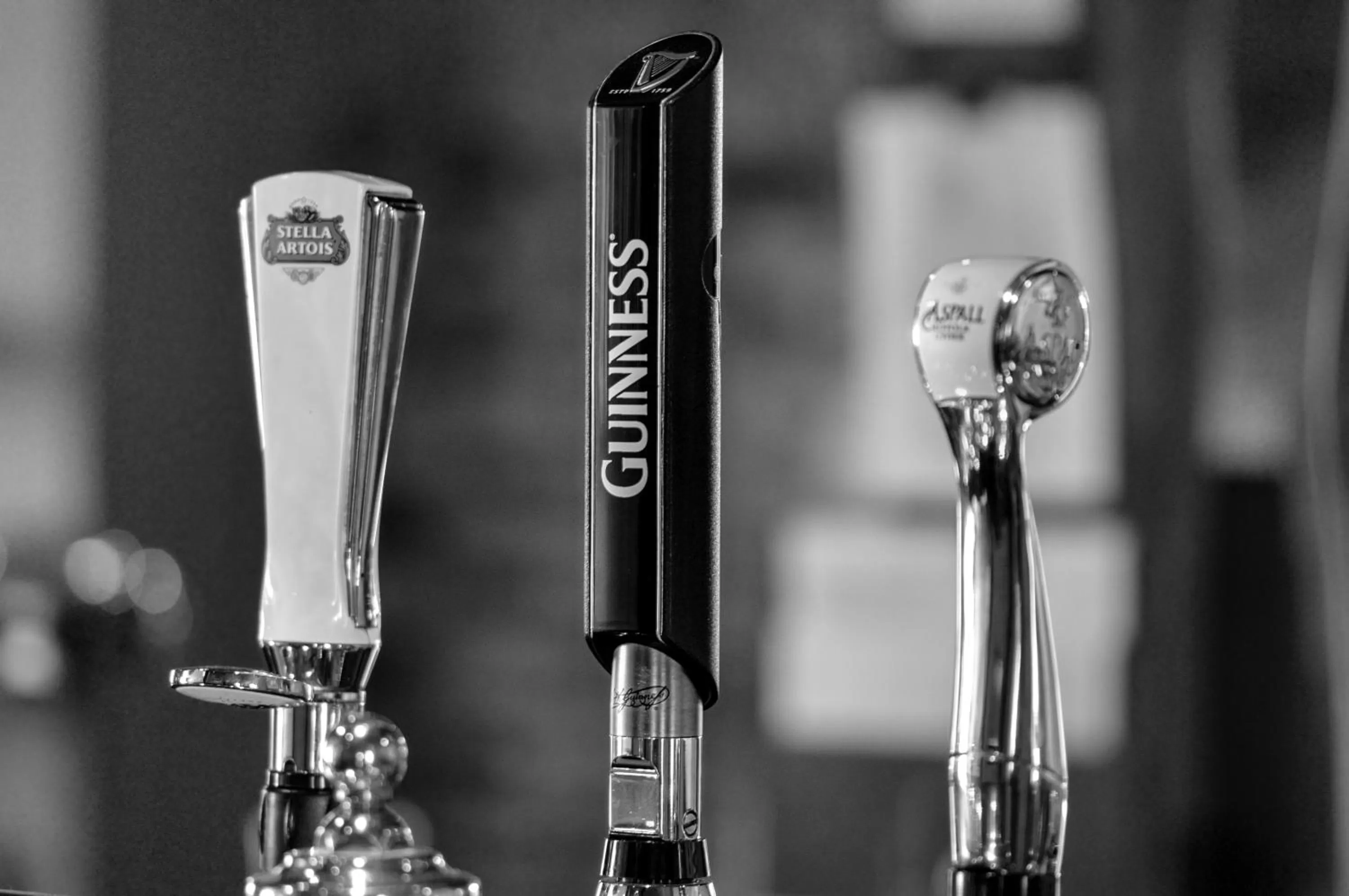 Lounge or bar in The Crown Inn Hotel