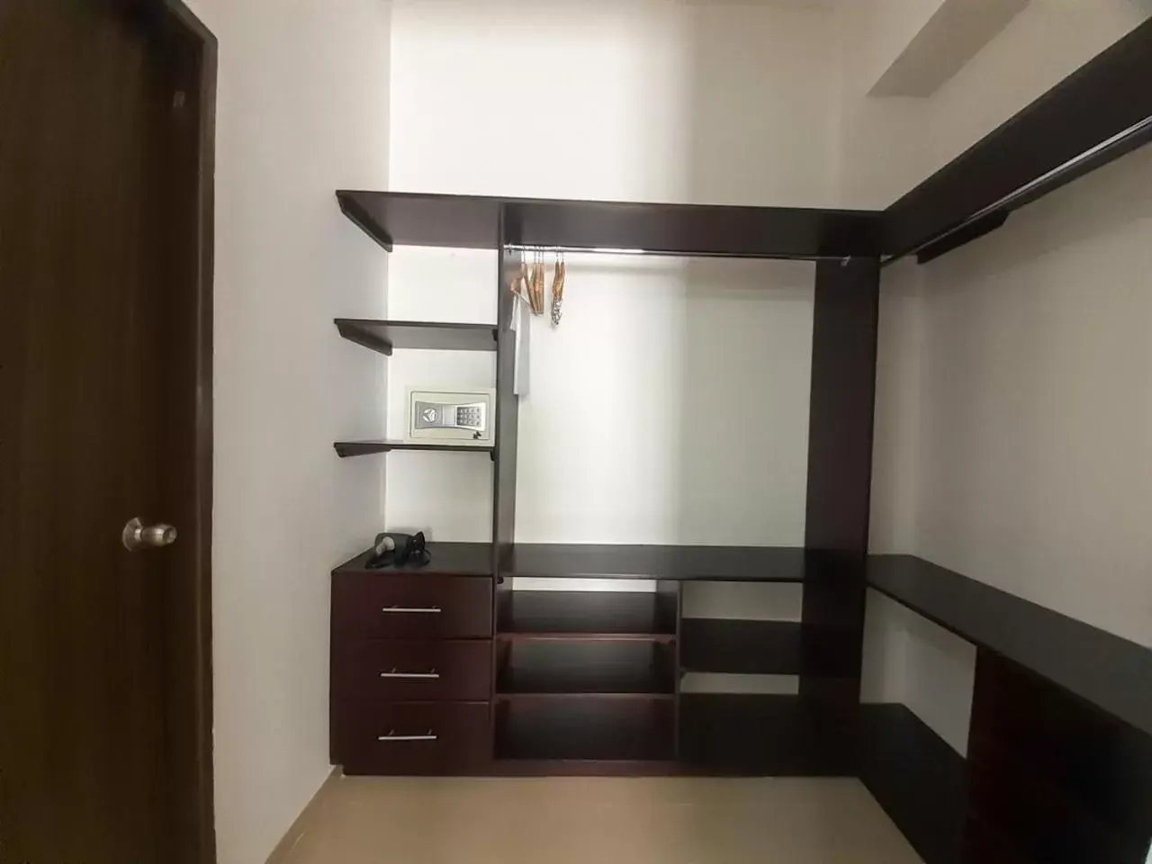 Superior Triple Room in Hotel El Marqués De Manga Superior Triple Room in Hotel El Marqués De Manga