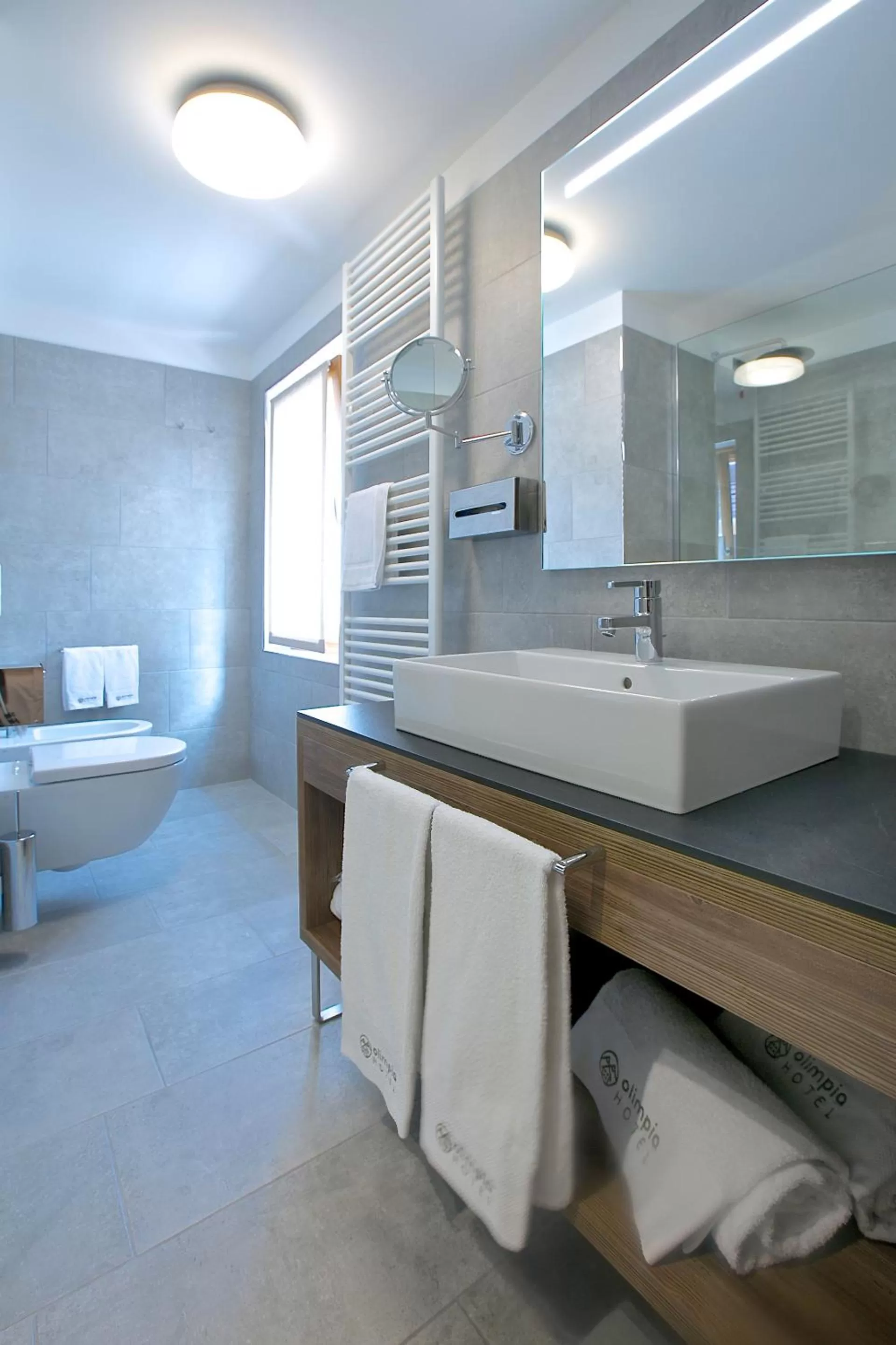 Shower in Olimpia Hotel