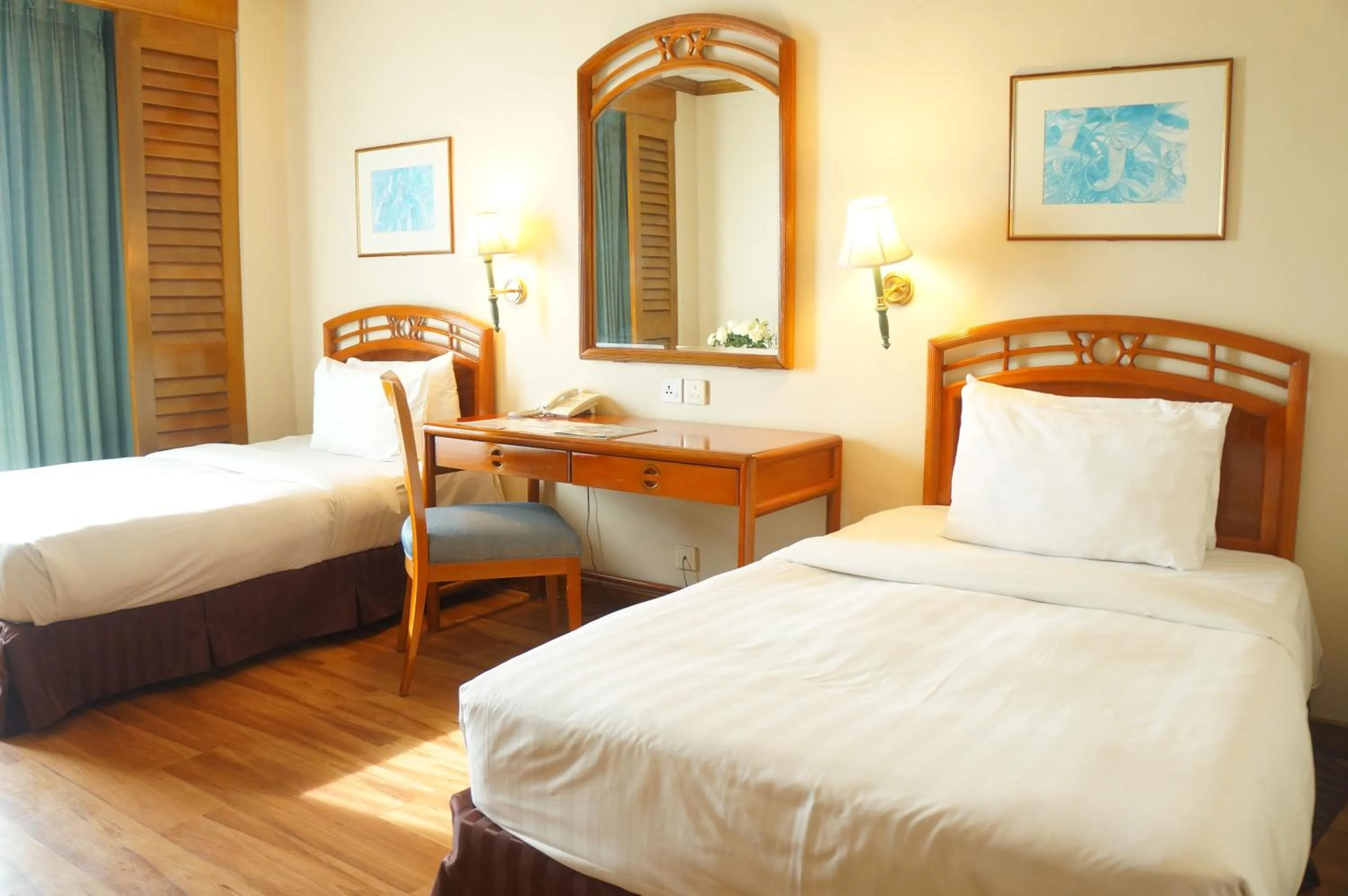 Photo of the whole room, Bed in Sabah Oriental Hotel