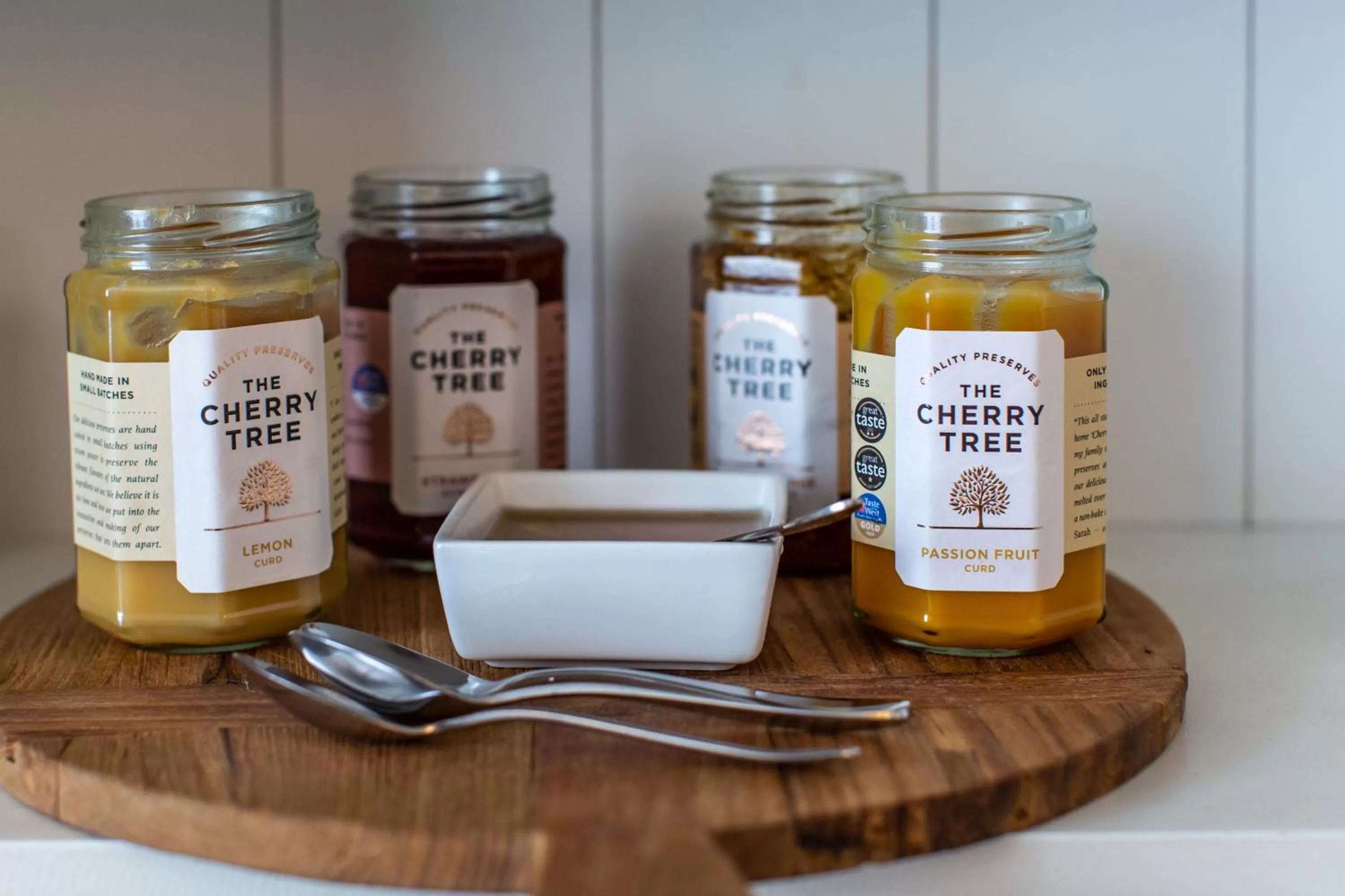 Breakfast in Lyme Townhouse